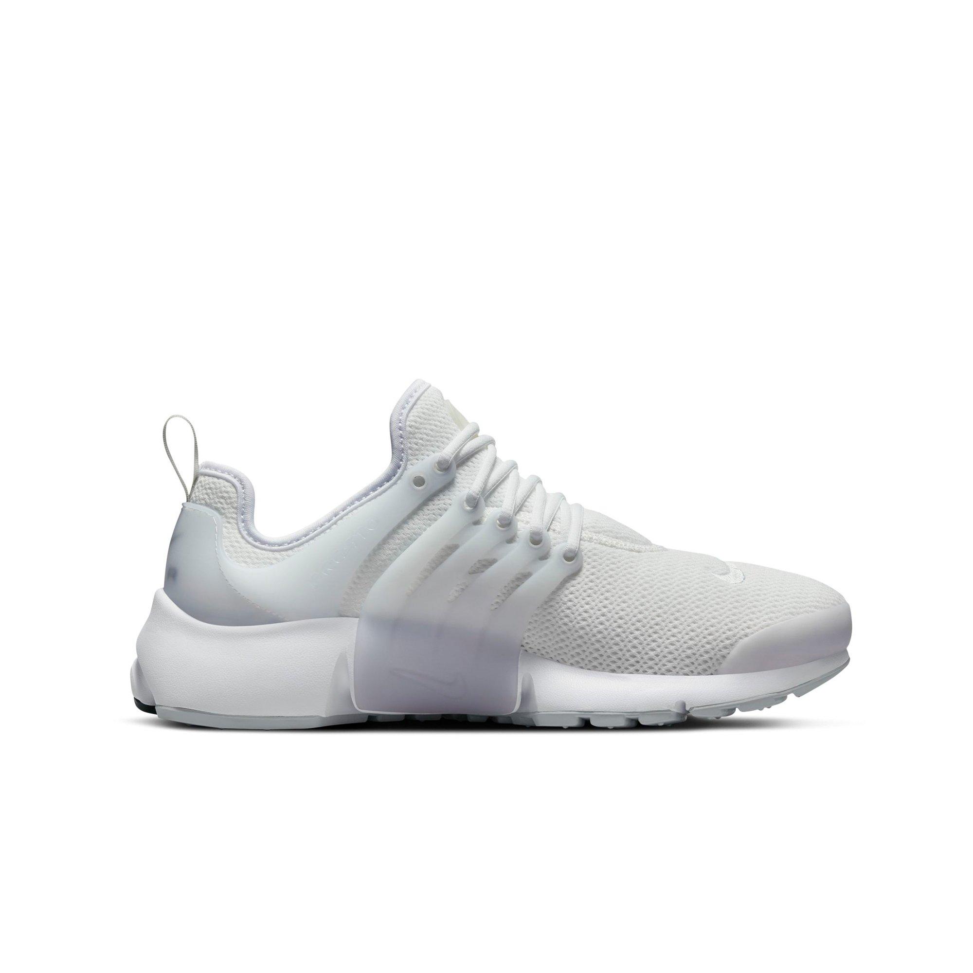 White women shop nike presto