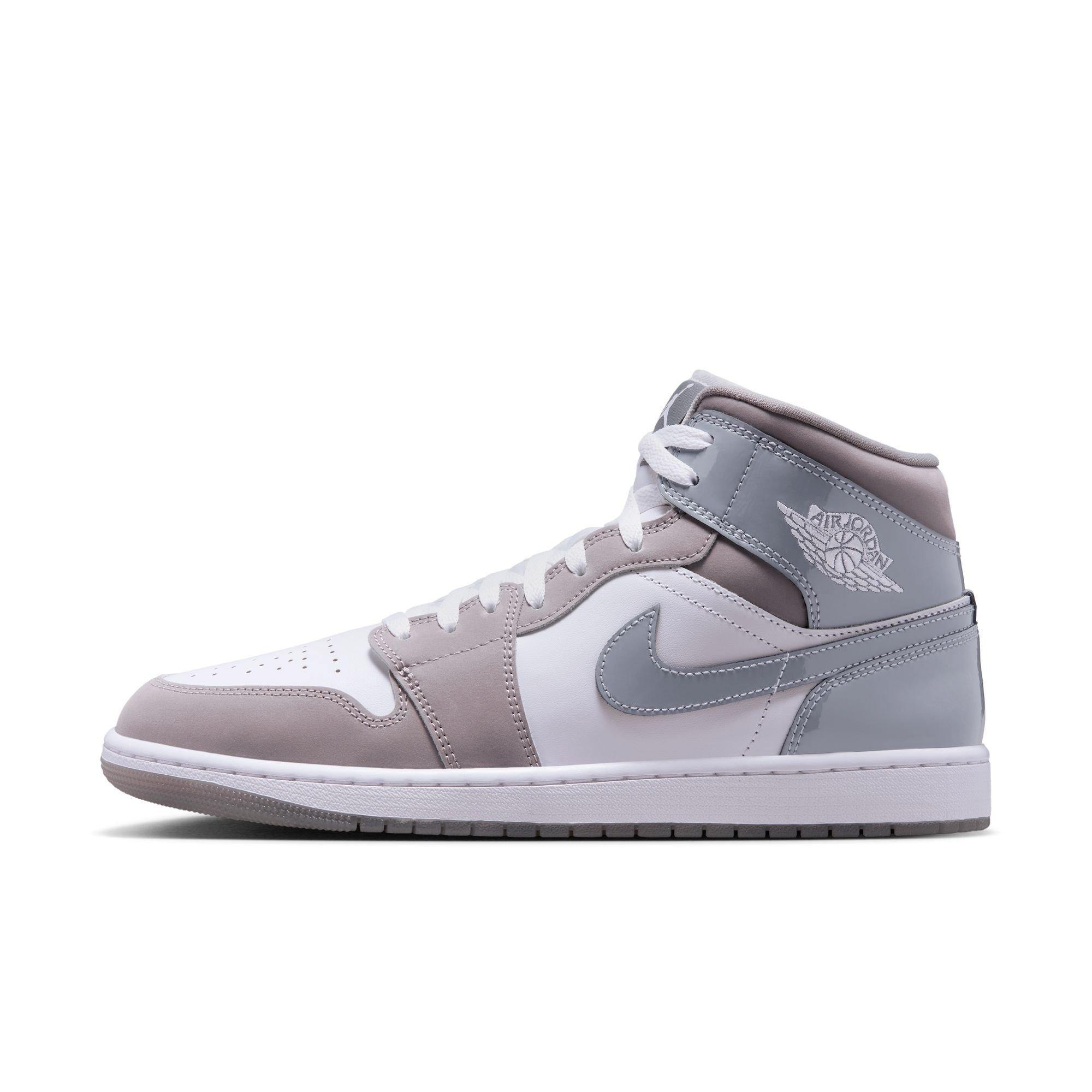 Jordan 1 Mid SE "White/Cool Grey/Medium Grey" Men's Shoe - GREY Thumbnail View 3