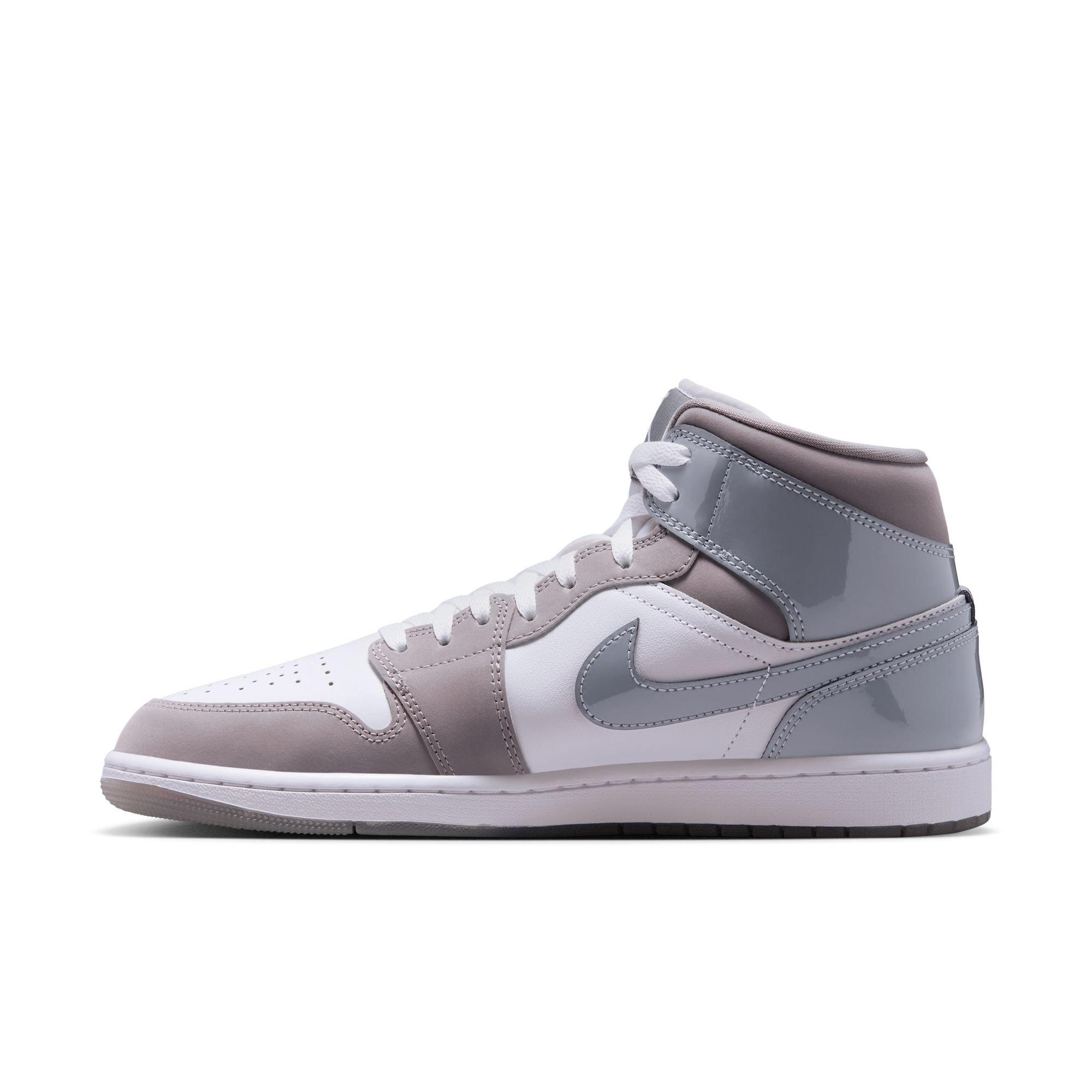 Jordan 1 Mid SE "White/Cool Grey/Medium Grey" Men's Shoe - GREY Thumbnail View 4