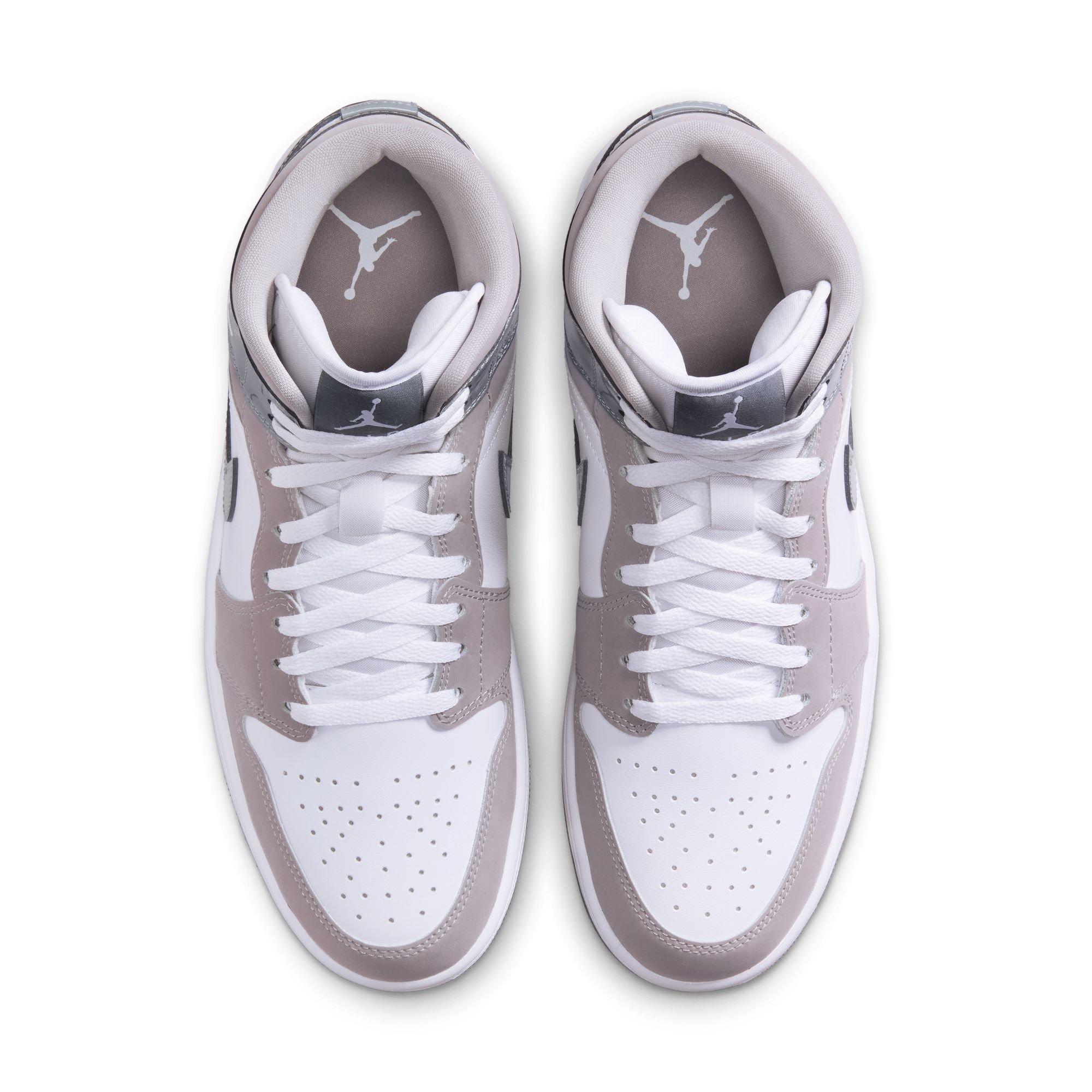 Jordan 1 Mid SE "White/Cool Grey/Medium Grey" Shoe