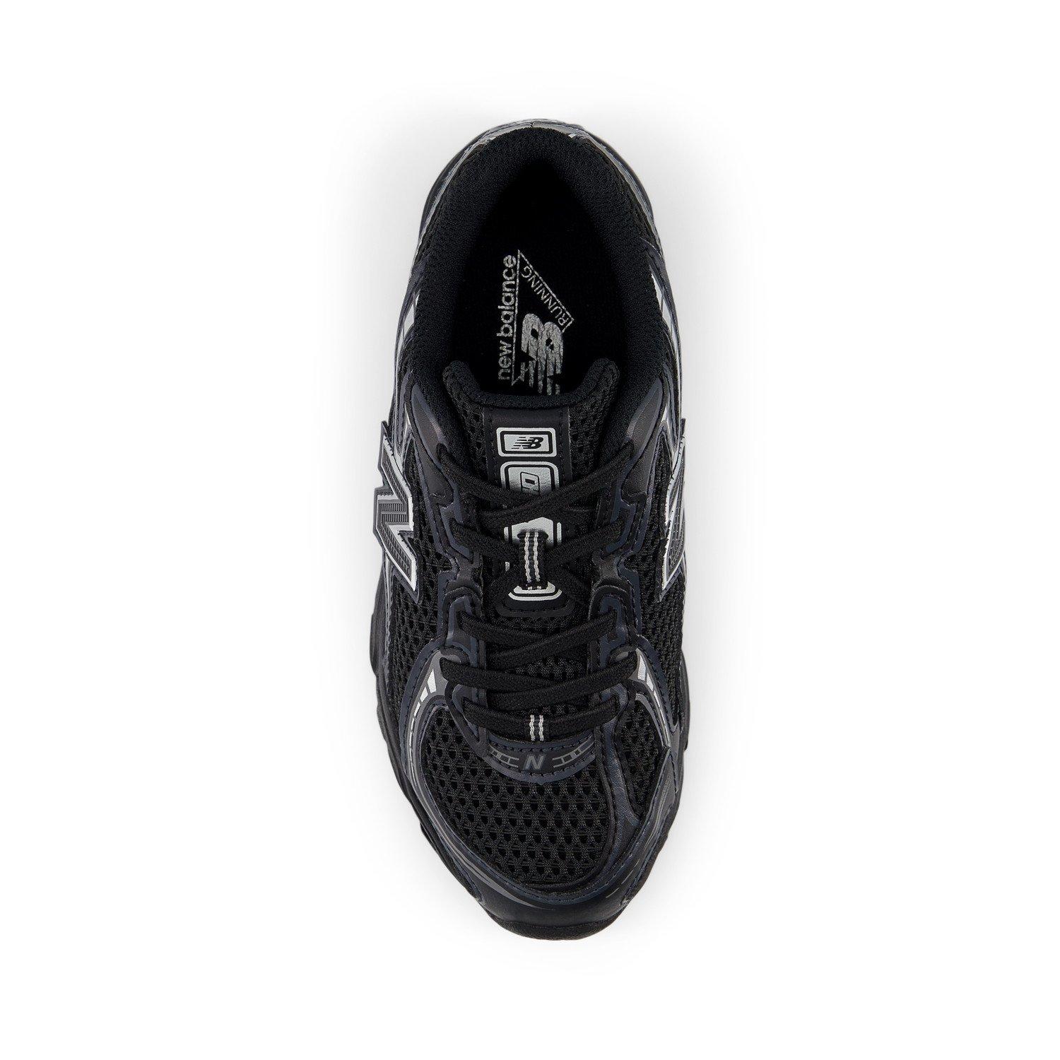 New Balance 740 Preschool Boys' "Black/Silver" Shoe