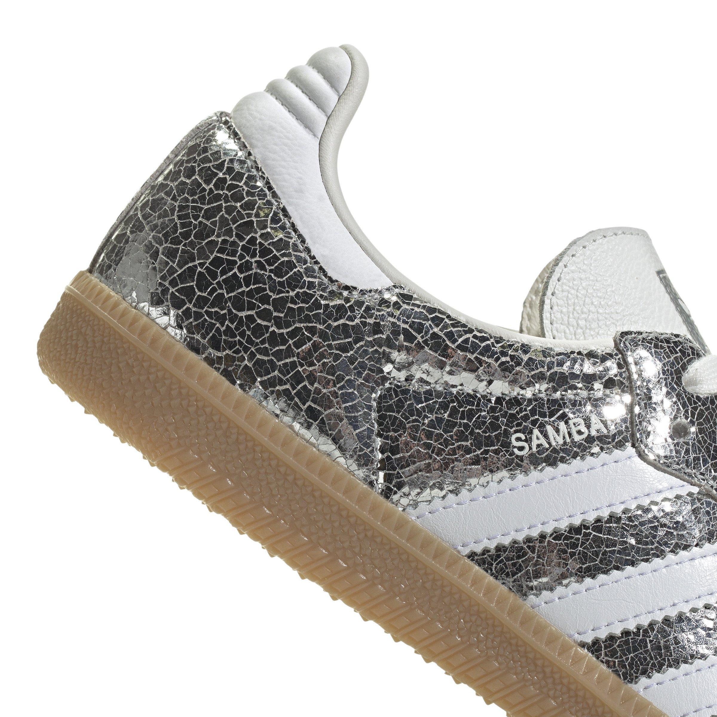 靴 adidas Originals Women's Samba OG Silver Womens adidas Samba OG Athletic Shoe - White / Silver / Gum
