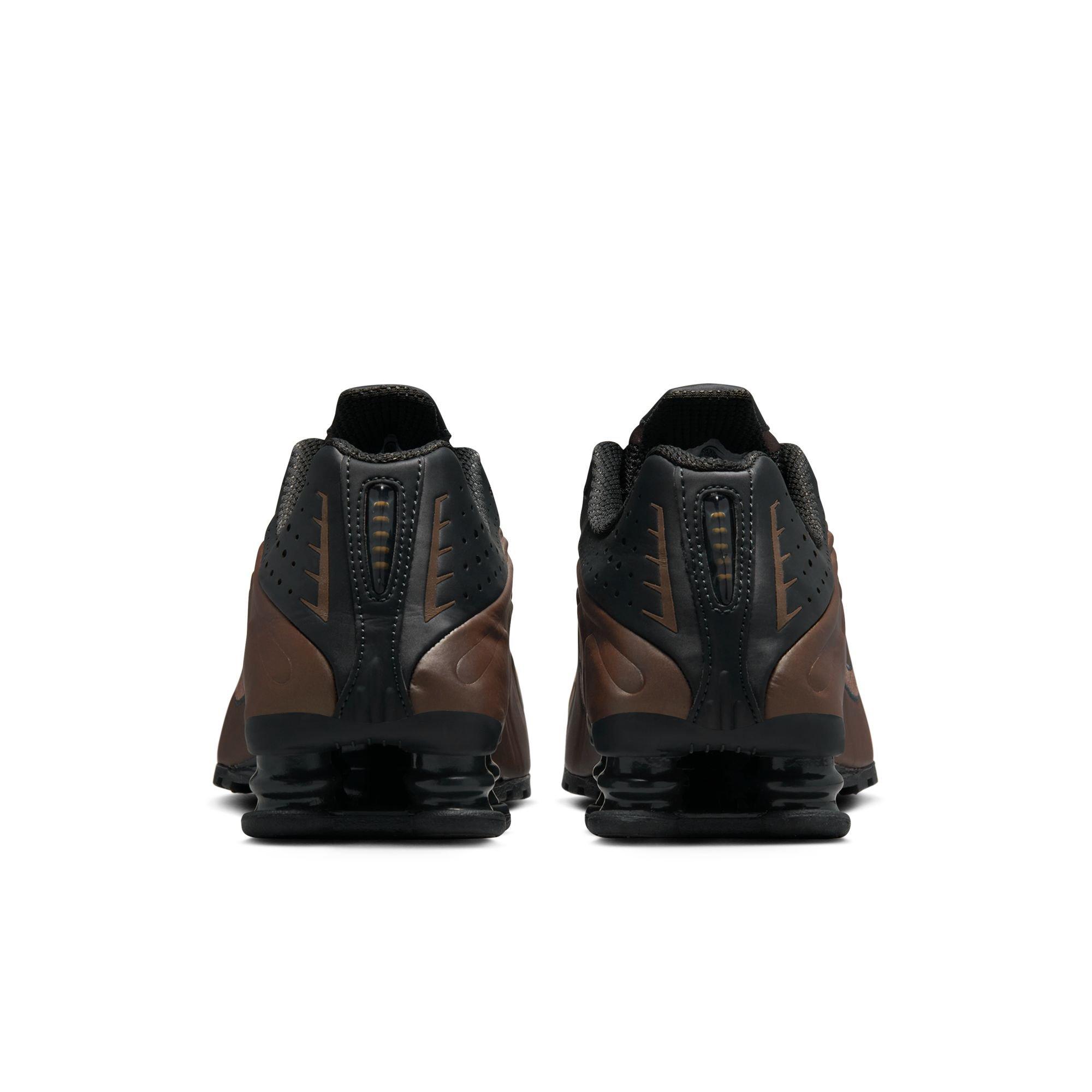 W Shox R4 \"Sail/Off Noir“ レディース24.5cm Nike Shox R4 Women's Shoes Trainers in Sail/Black/Fauna