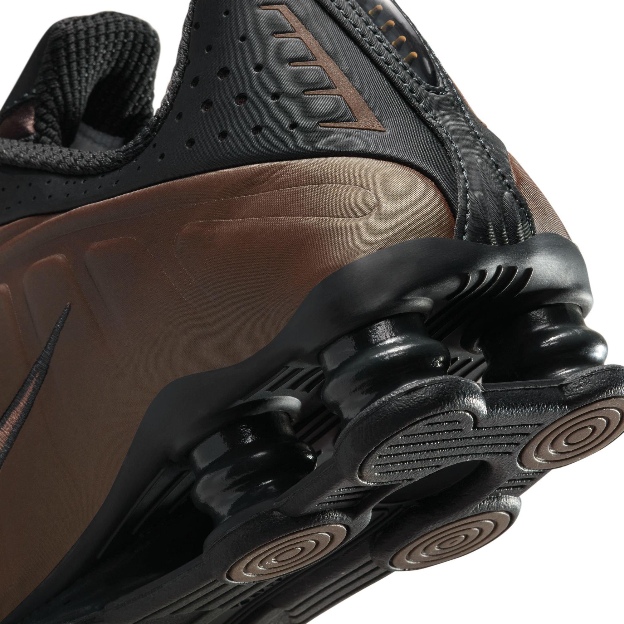 Nike Shox R4 "Off Noir/Ironstone" Women's Shoe - BLACK/GREY Thumbnail View 11