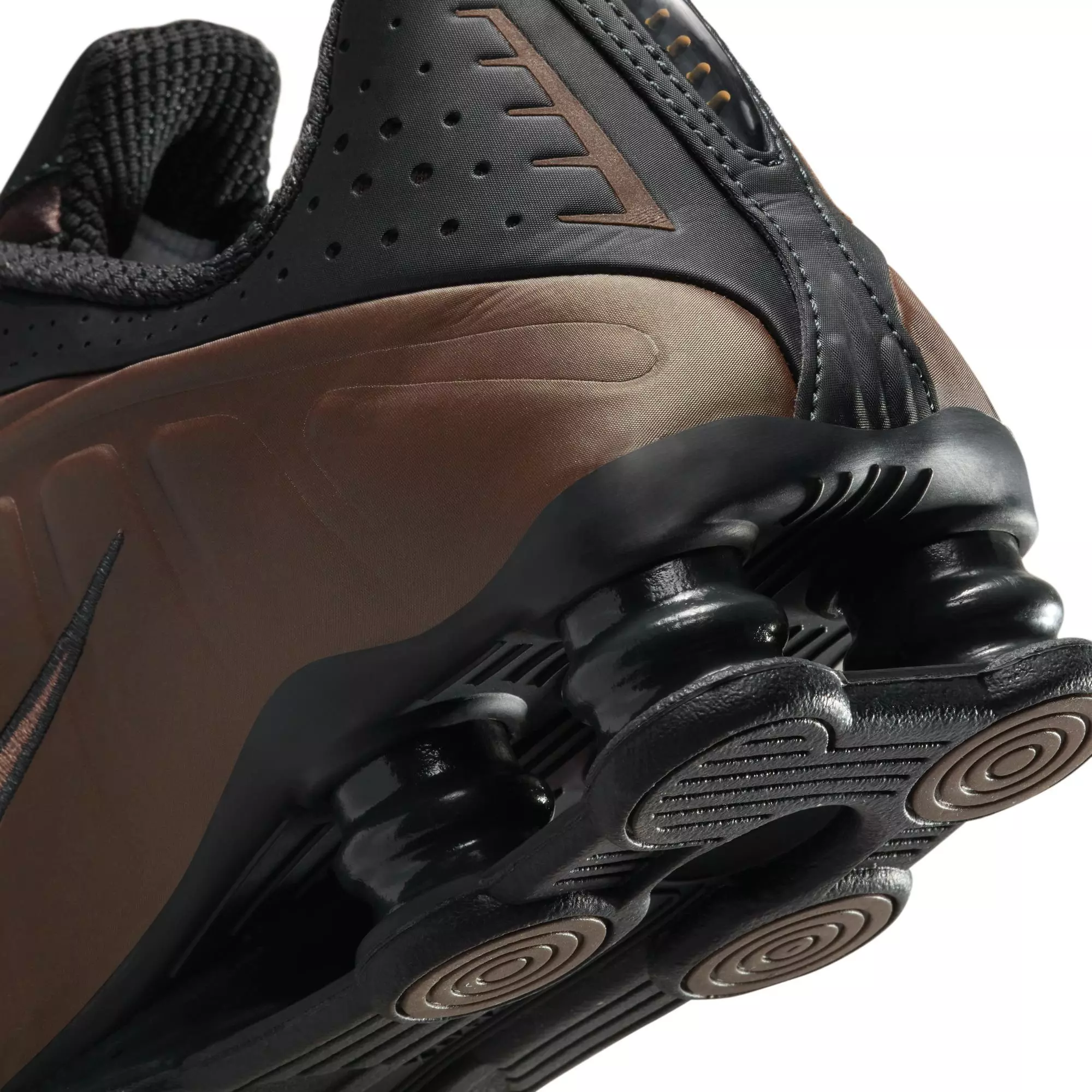 Nike Shox R4 "Off Noir/Ironstone" Women's Shoe - BLACK/GREY