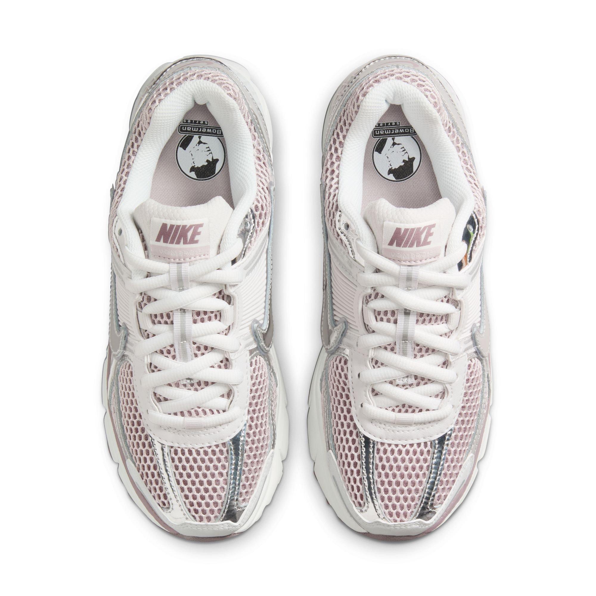 Nike Zoom Vomero 5 "Vast Grey/Metallic Silver" Women's Shoe - GREY/PURPLE Thumbnail View 6