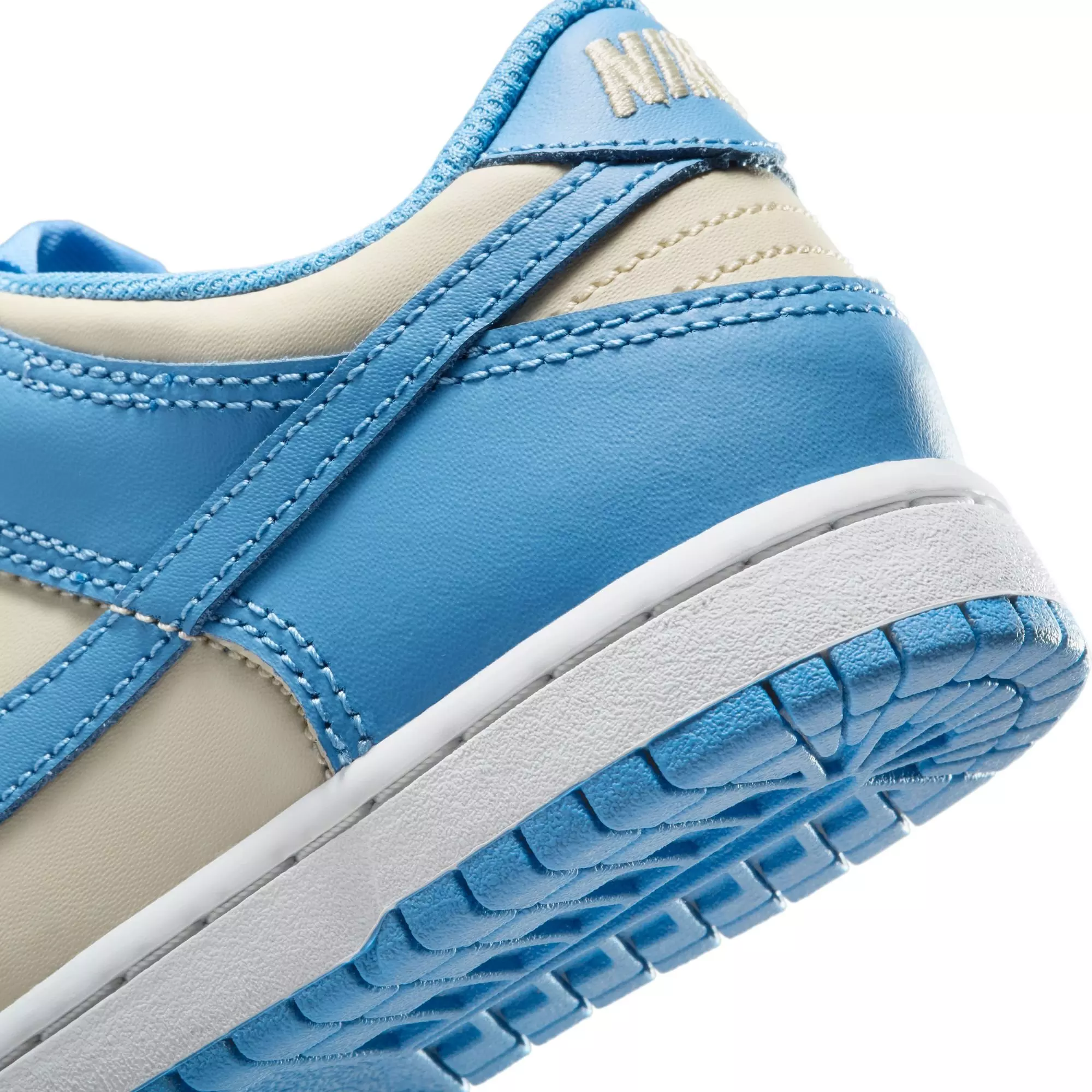 Nike Dunk Low "Blue Beyond/Beach/White" Preschool Girls' Shoe - BLUE/WHITE
