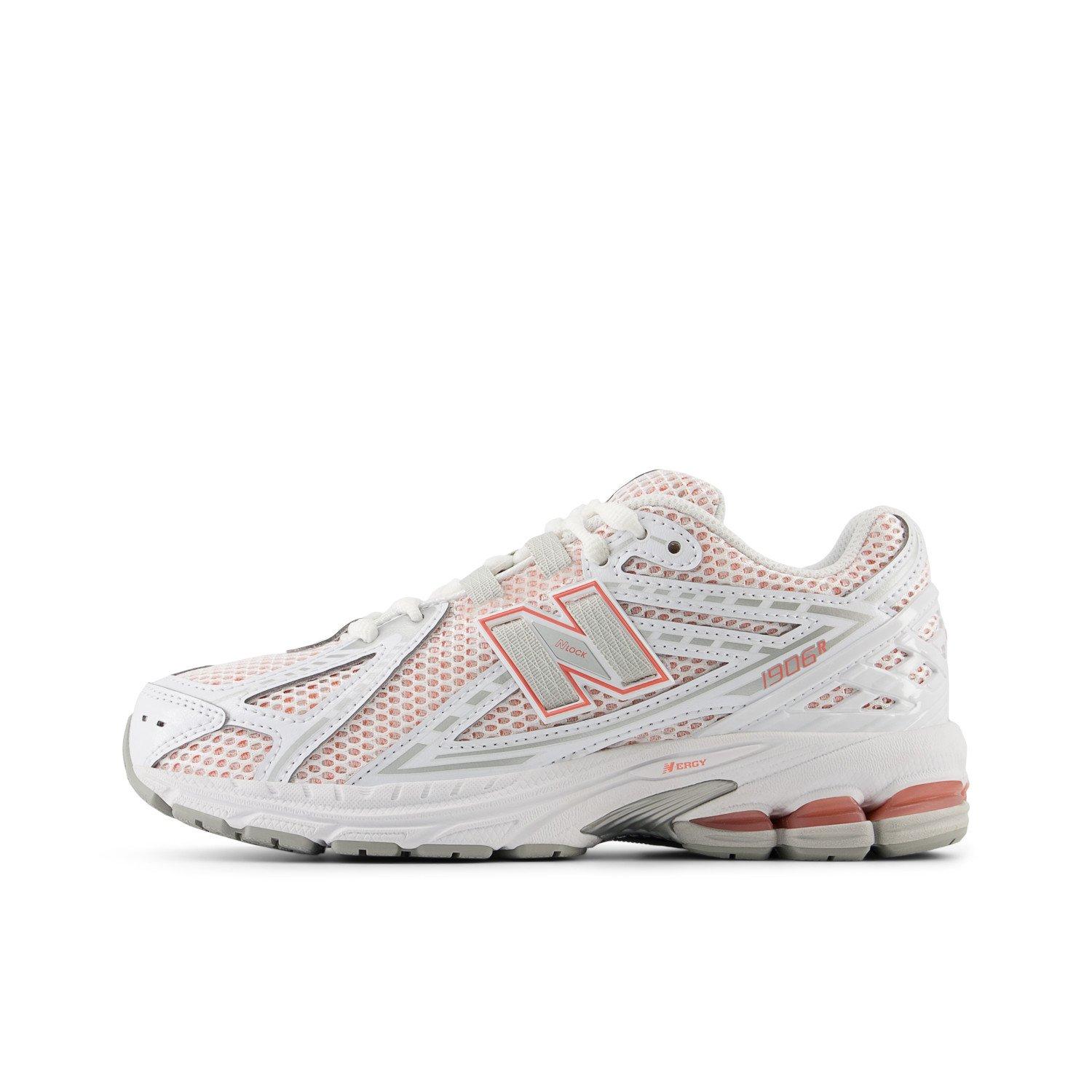 New Balance Grade School Girls' "White/Pink" Shoe