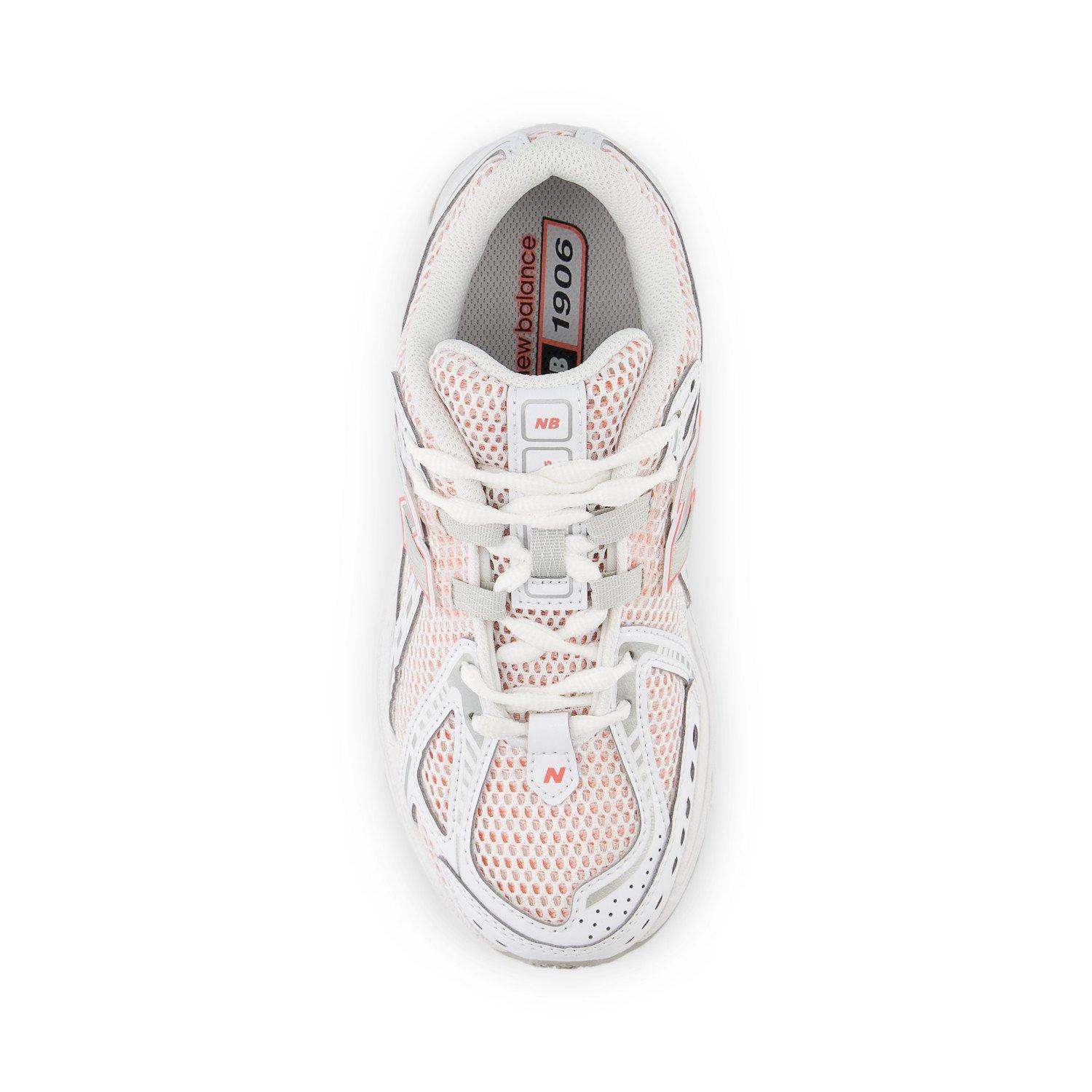 New Balance Grade School Girls' "White/Pink" Shoe