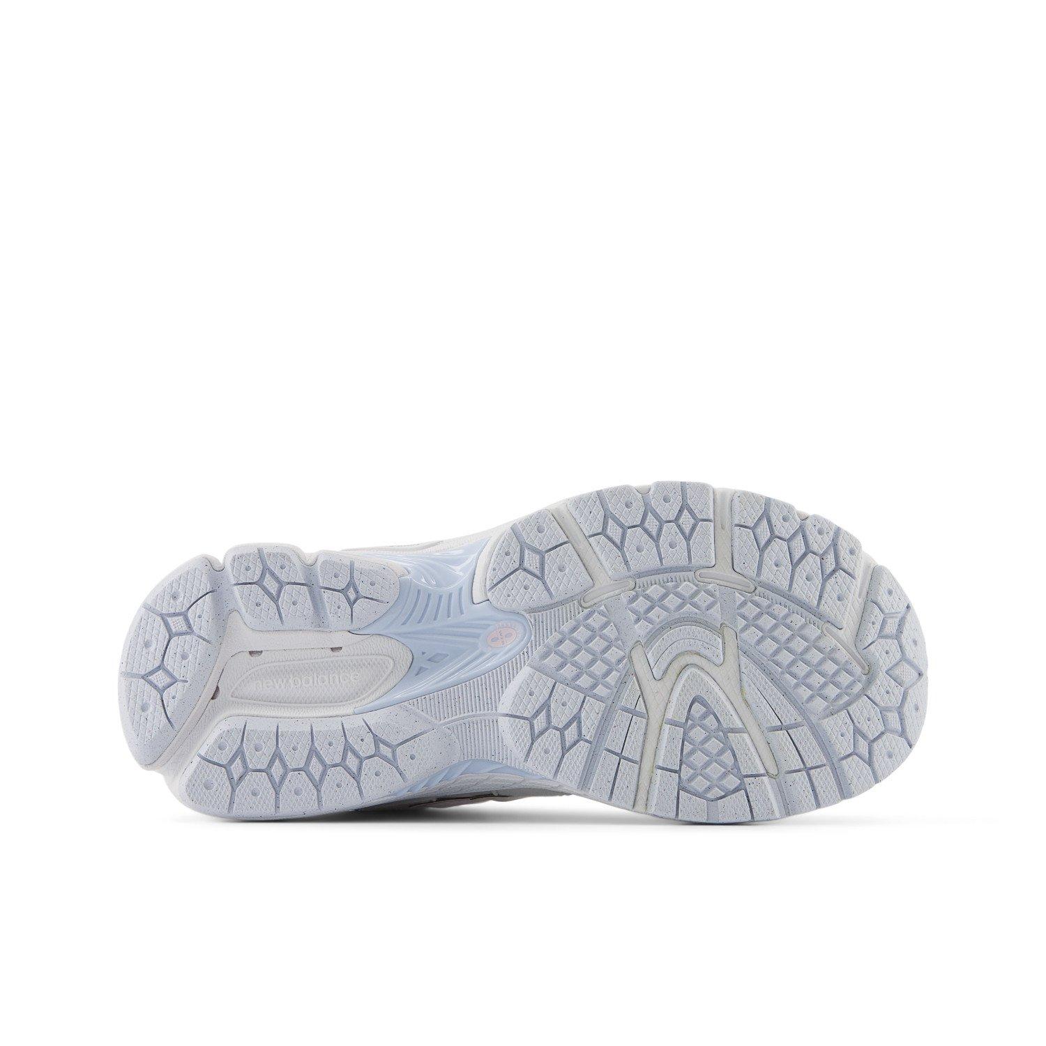 New Balance 2002 Preschool Girls' "White/Blue/Pink" Shoe
