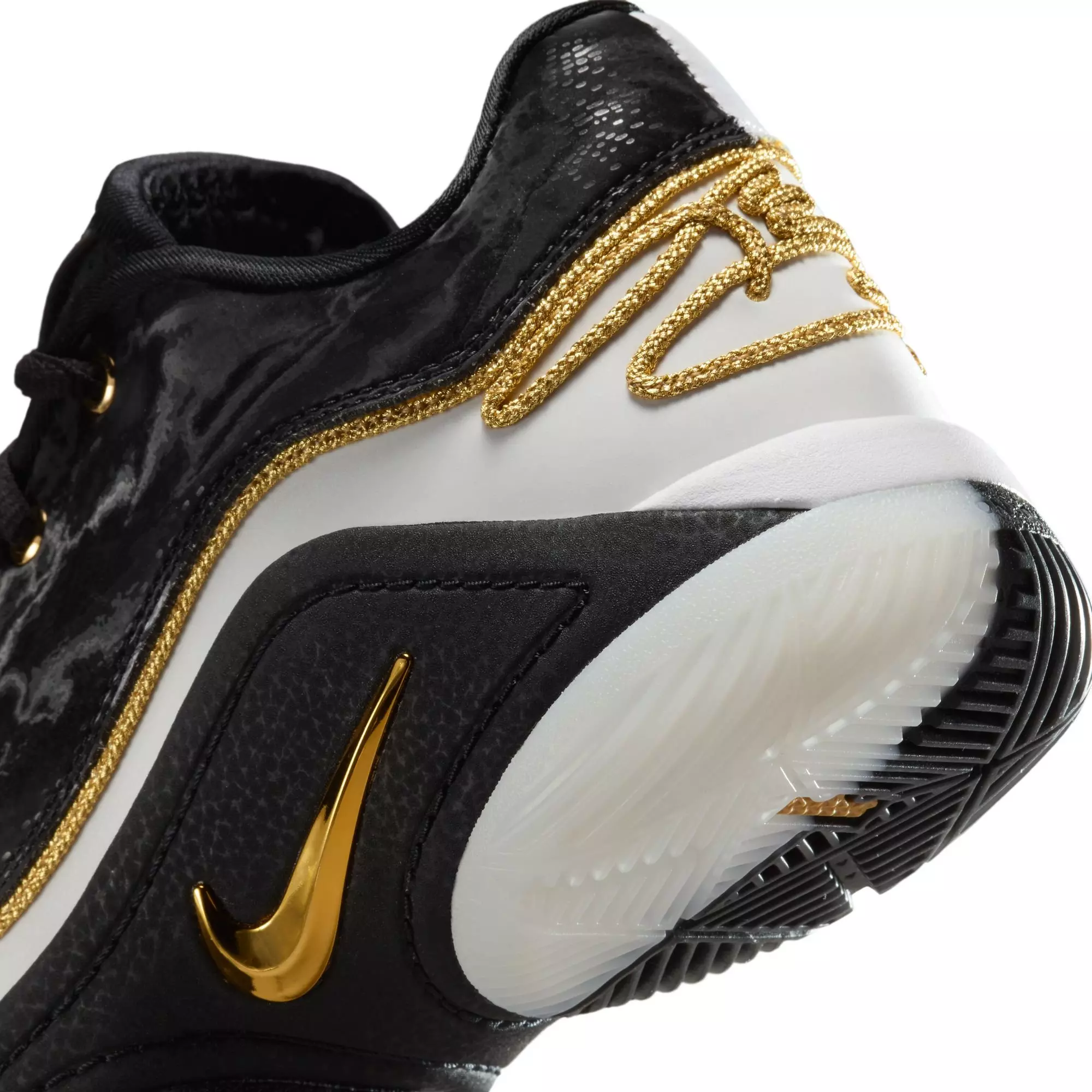 Nike LeBron XXII Split "White/Black/Metallic Gold" Grade School Boys' Basketball Shoe - WHITE/BLACK/GOLD
