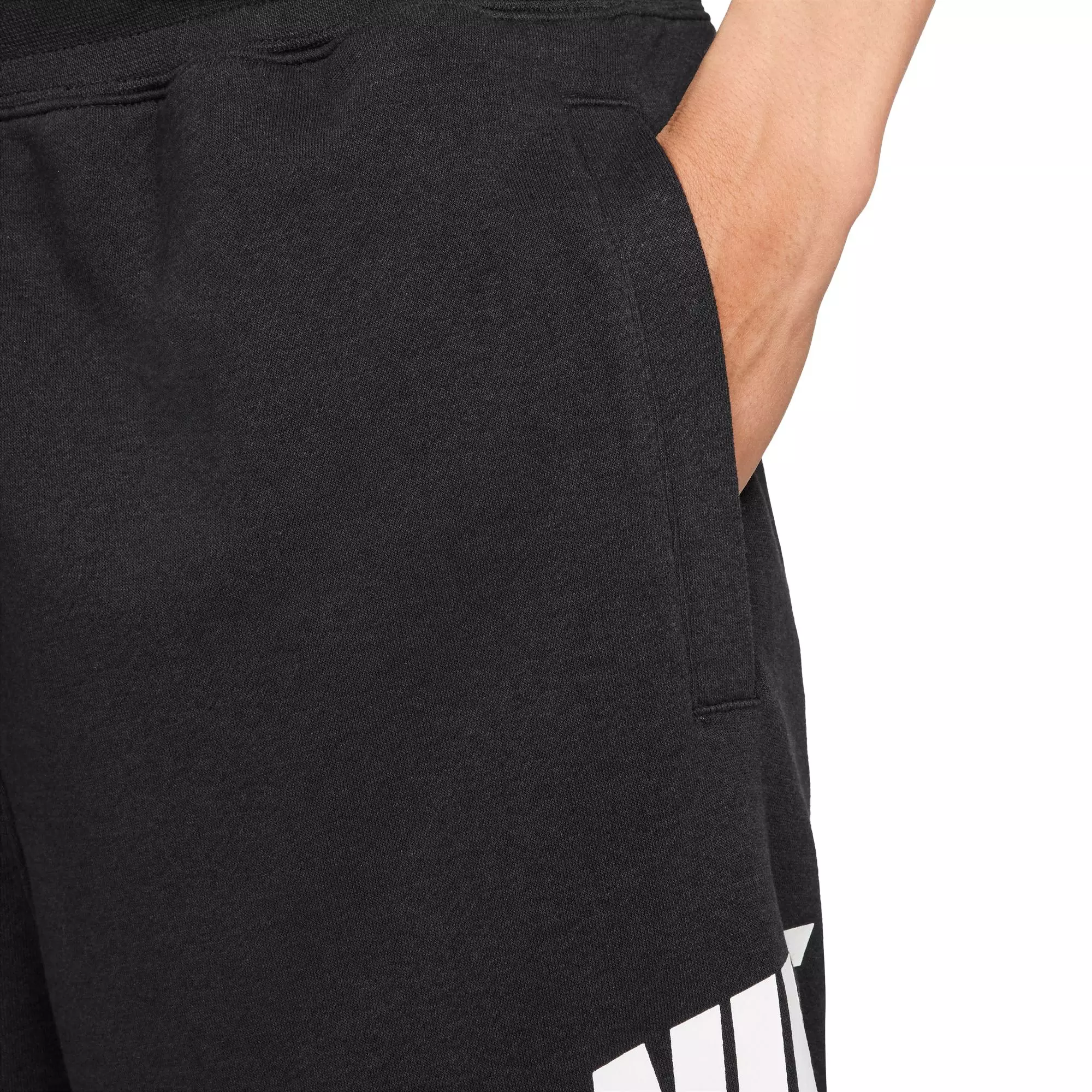 Nike Men's Club French Terry Alumni Shorts - Black - BLACK