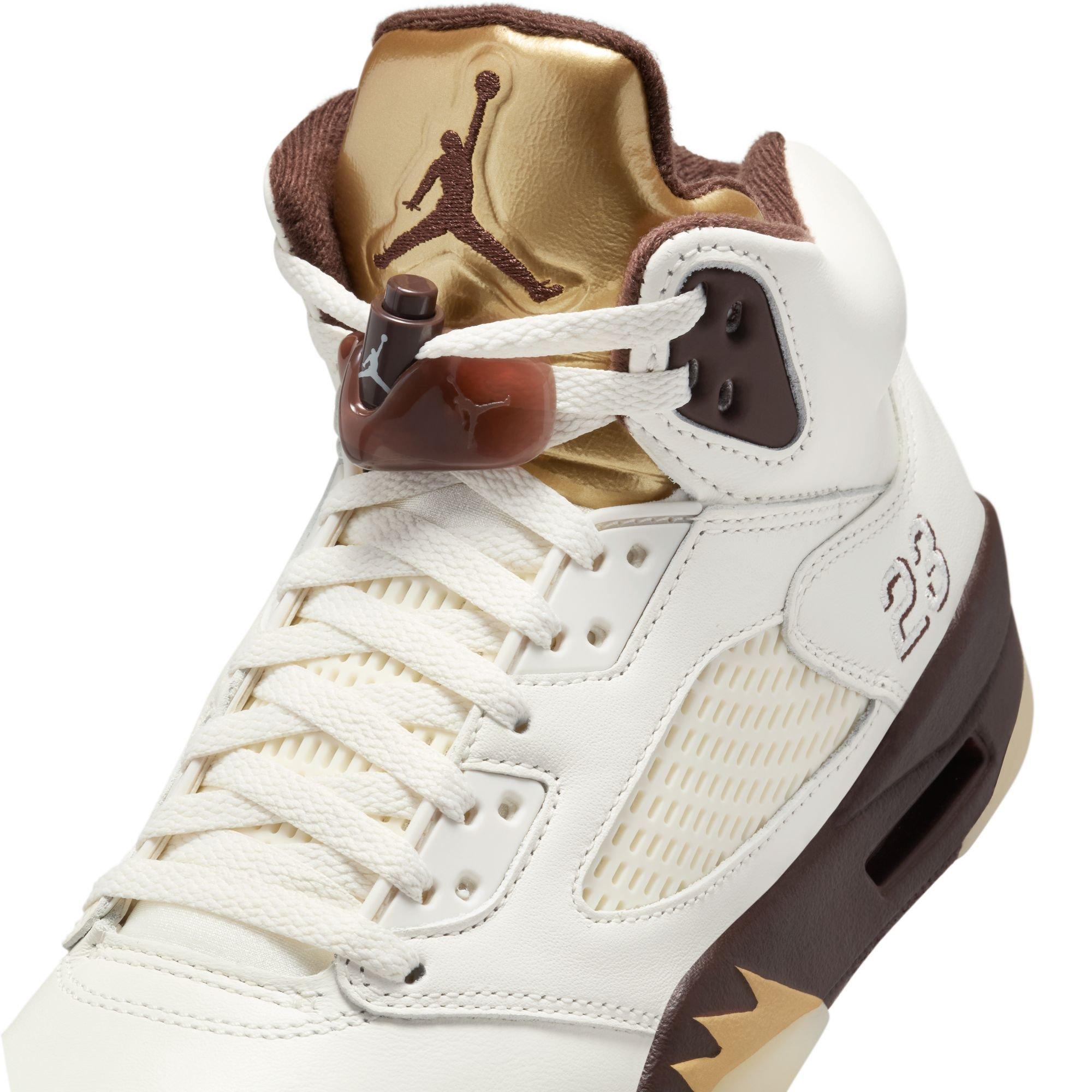 Jordan 5 Retro "Golden Ticket" Women's Shoe - EARTH/METALLIC GOLD/SAIL Thumbnail View 4