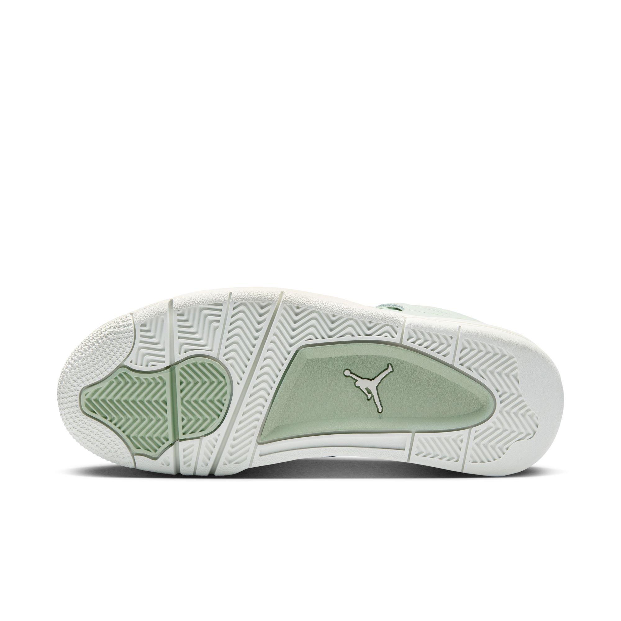 Air Jordan 4 Retro Shoes