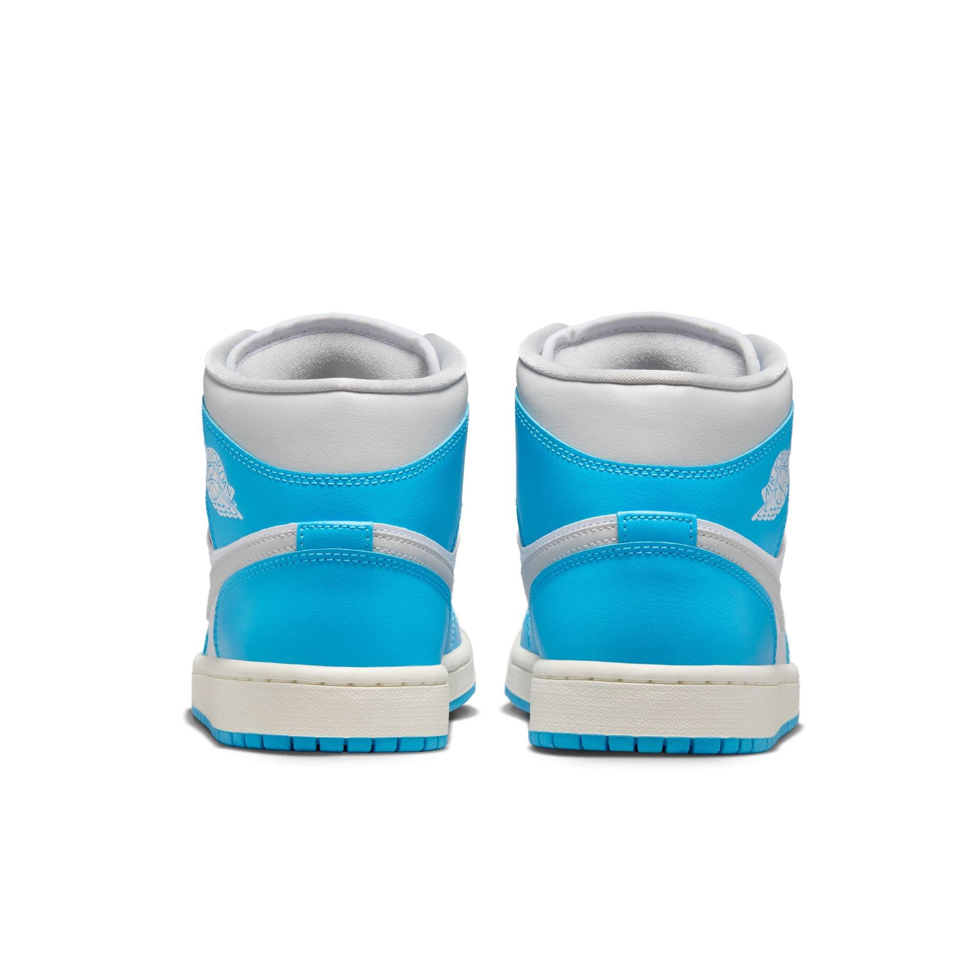 Jordan 1 Mid "Dk Powder Blue/Neutral Grey/White/Sail" Women's Shoe - BLUE/WHITE Thumbnail View 5