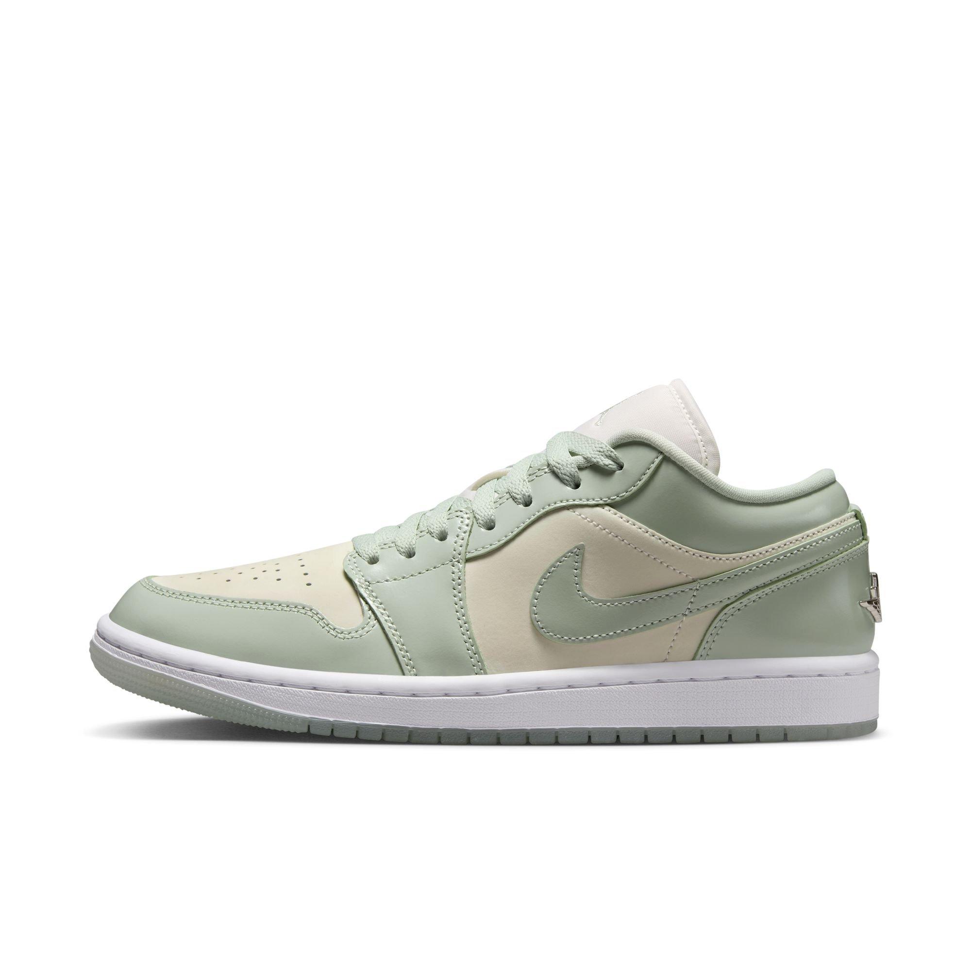 Jordan 1 Low SE Women's&nbsp;"Sail/Seafoam/Metallic Silver/White"&nbsp;Shoe