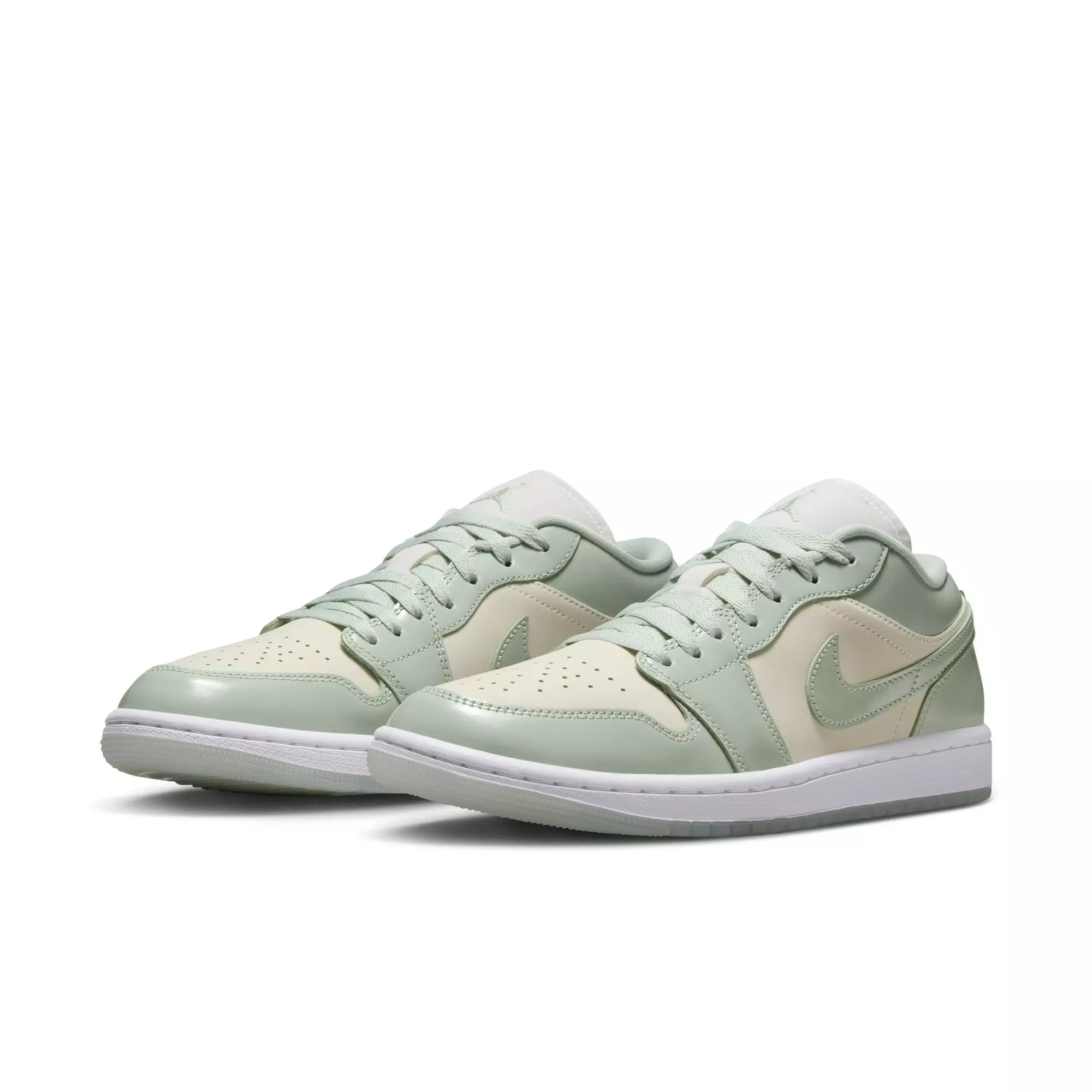 Jordan 1 Low SE "Sail/Seafoam/Metallic Silver/White" Women's Shoe - WHITE/GREEN