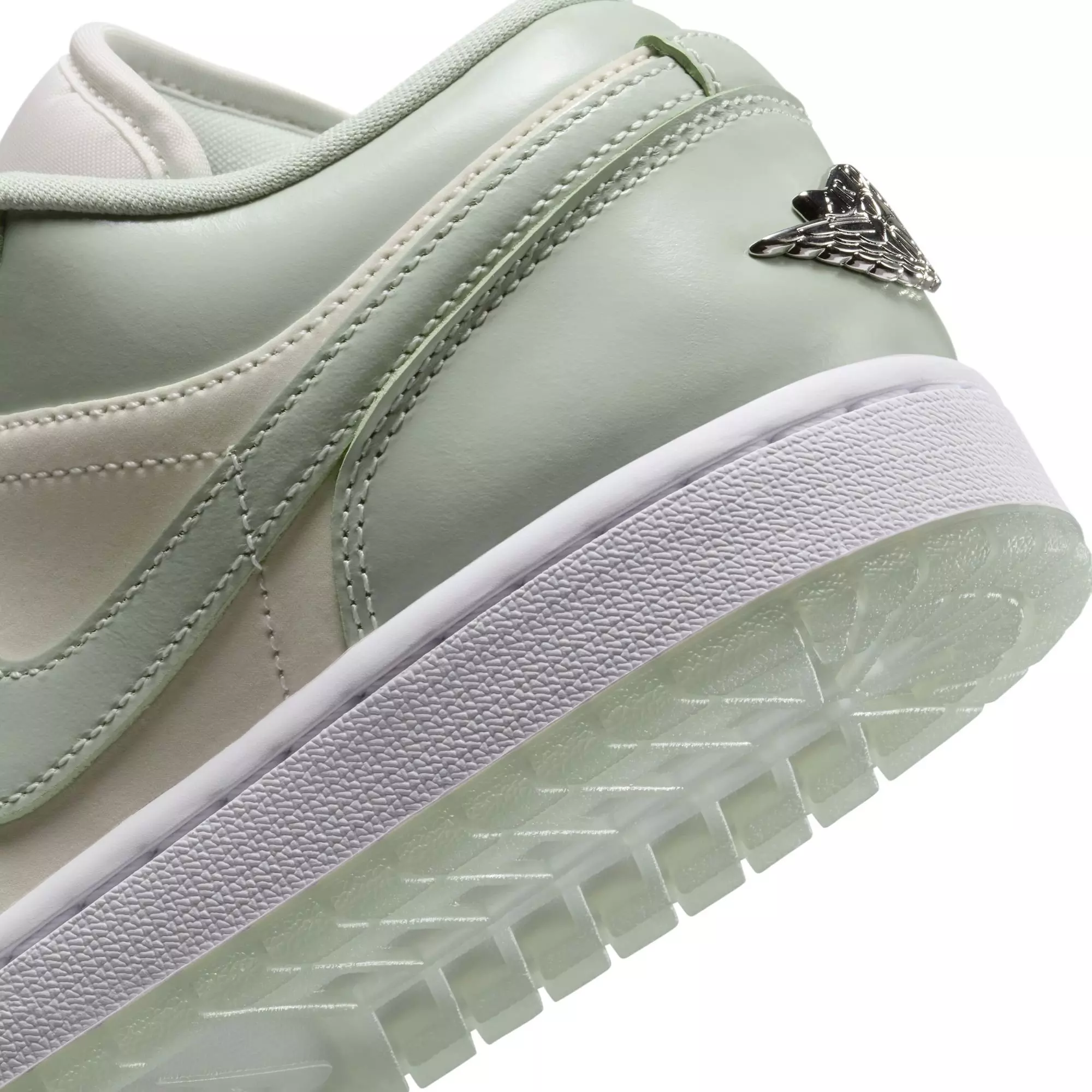 Jordan 1 Low SE "Sail/Seafoam/Metallic Silver/White" Women's Shoe - WHITE/GREEN