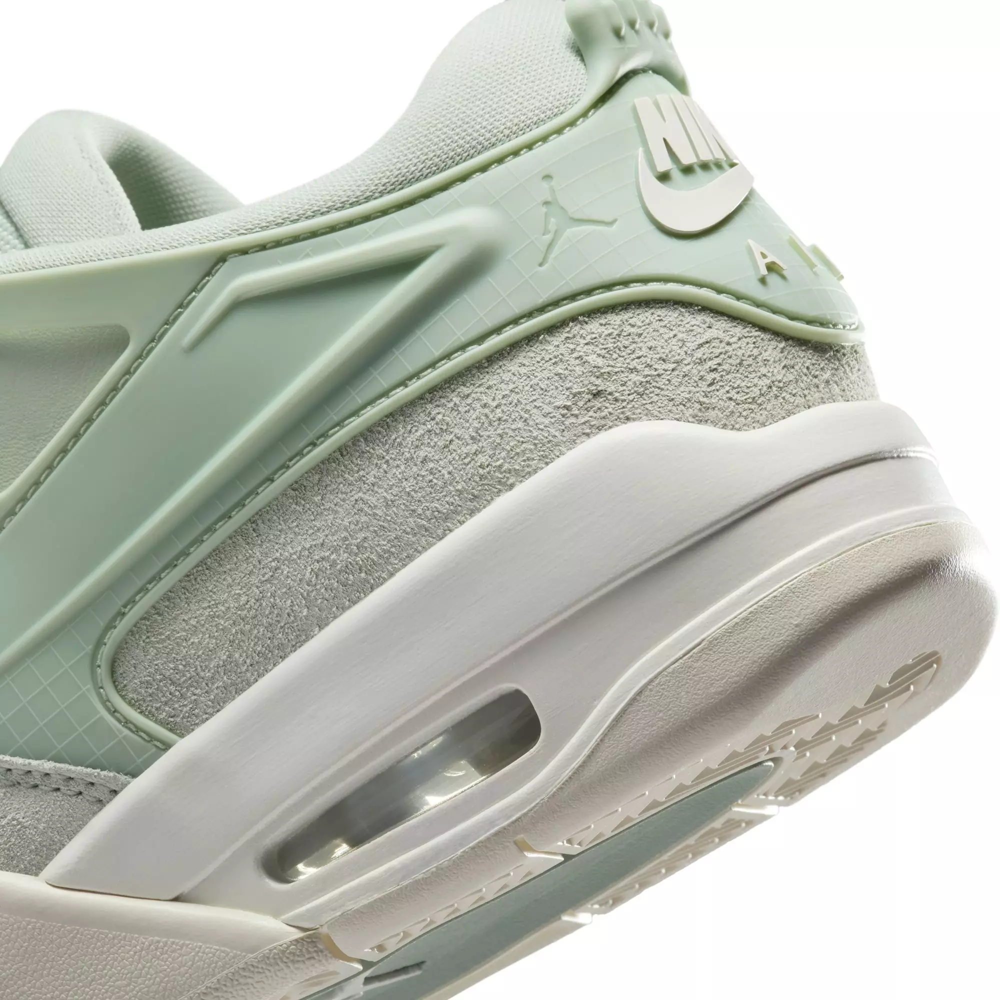 Jordan 4 RM "Seafoam/Sail" Women's Shoe - GREEN/WHITE
