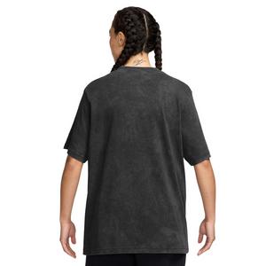 Nike Women's Basketball Graphic Tee