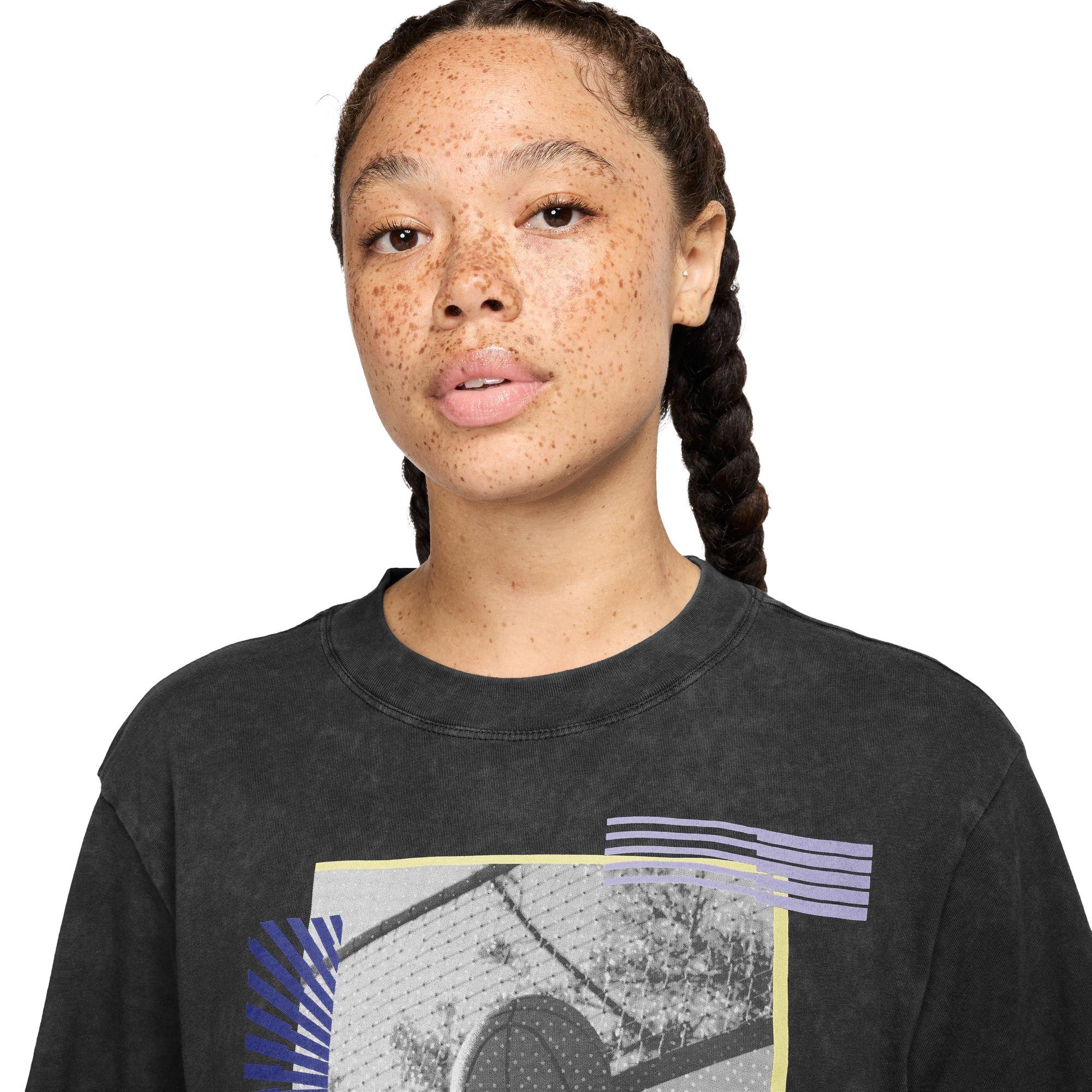 Nike Basketball Graphic Women's Tee