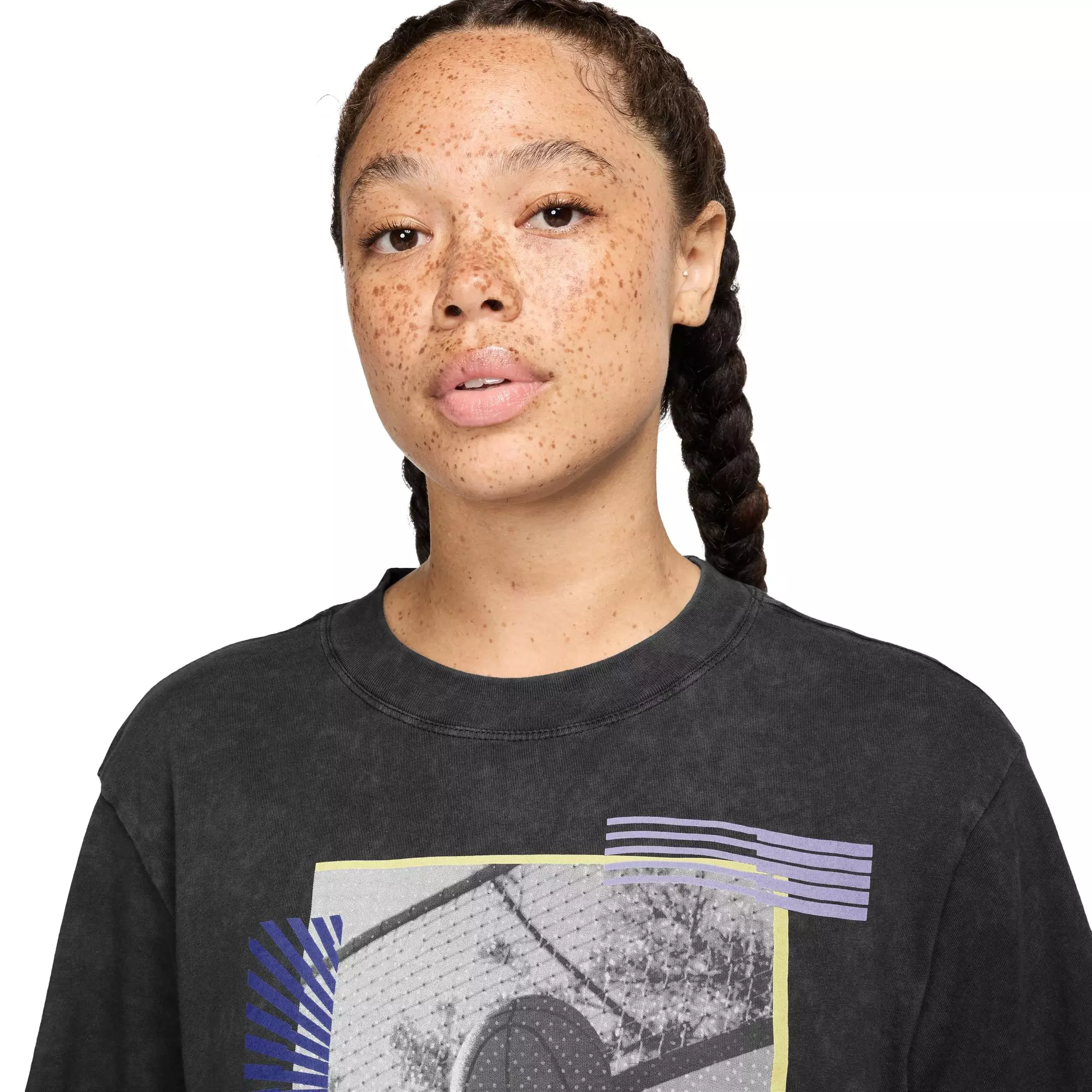 Nike Women's Basketball Graphic Tee - BLACK