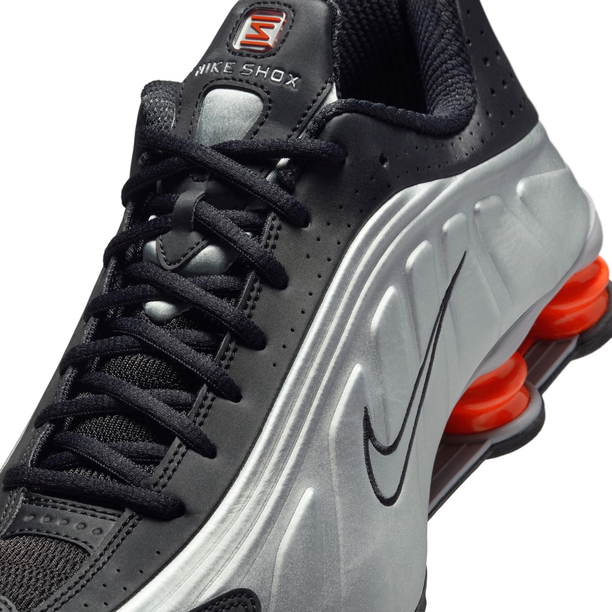 Nike Shox R4 