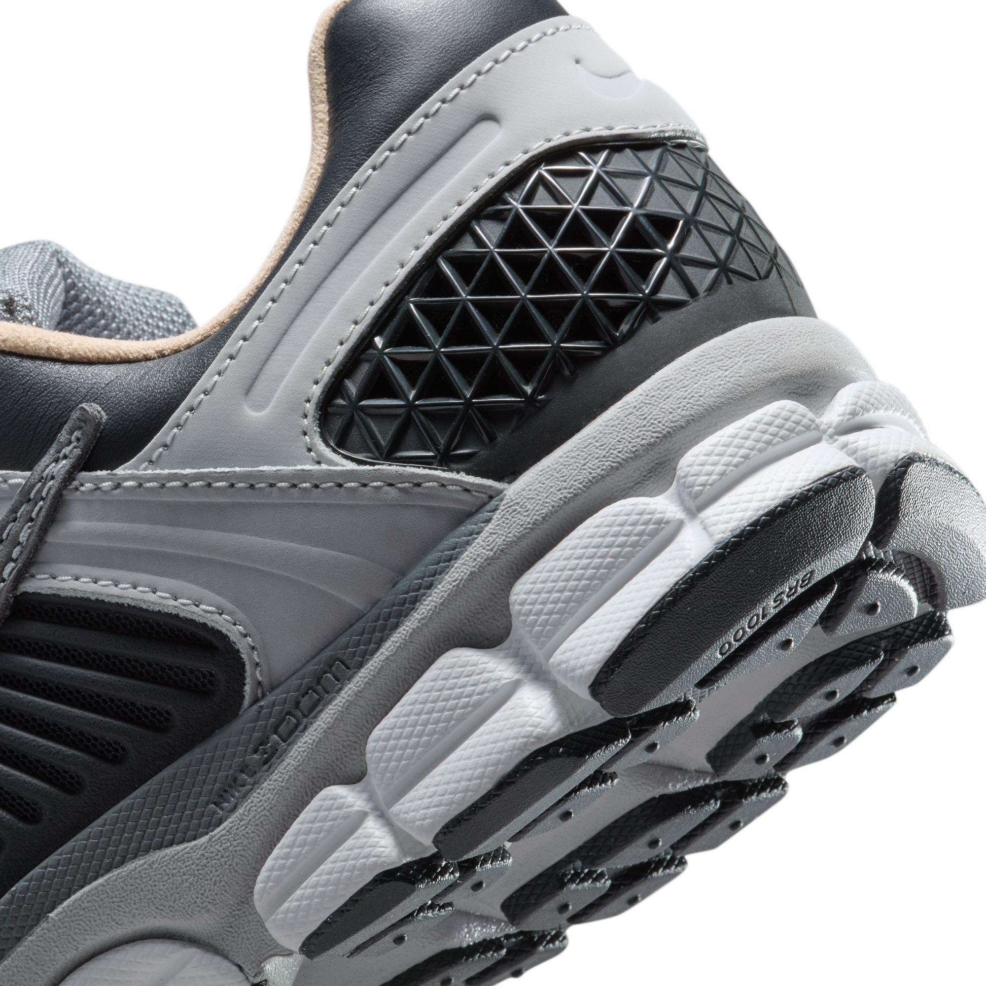 Nike Zoom Vomero 5 "Dk Smoke Grey/Smoke Grey/Lt Smoke Grey" Men's Shoe - GREY Thumbnail View 10