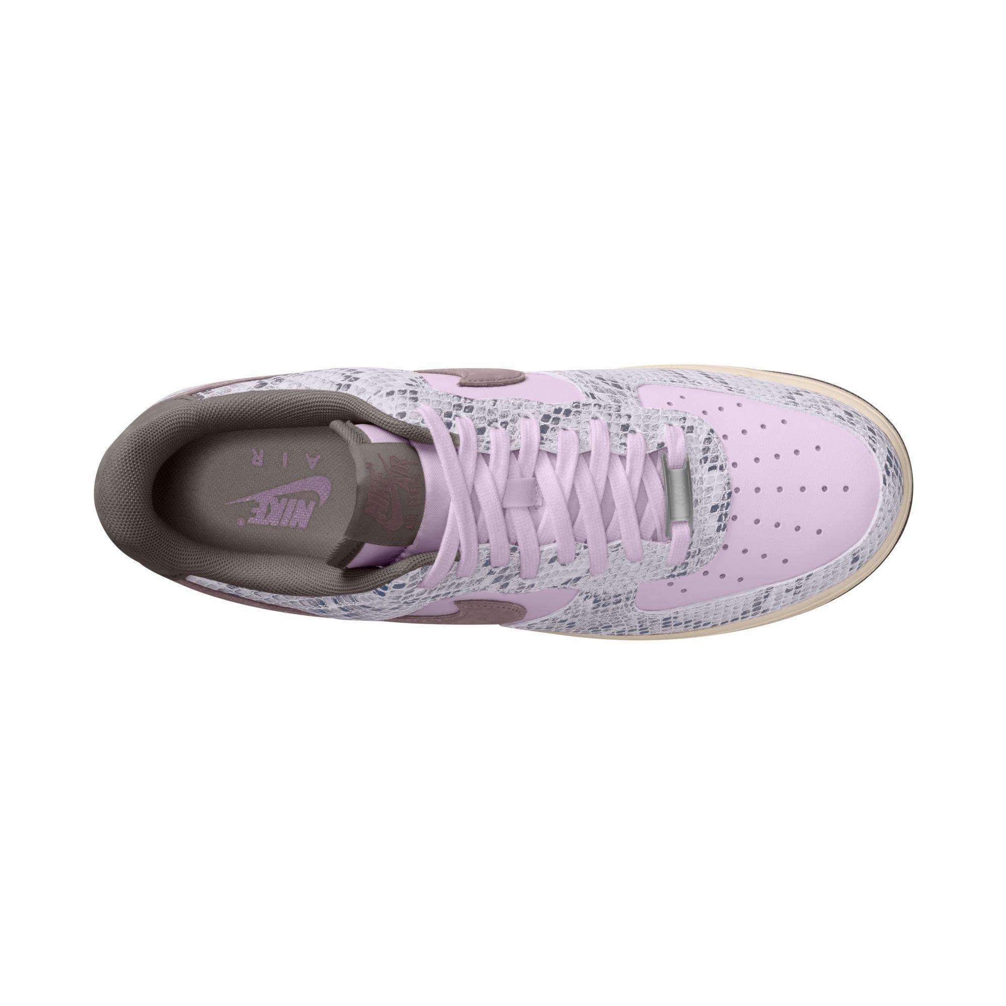 国内配送 NIKE AIR FORCE 1 '07 LV8 DOLL/TAUPE GREY-CAVE STONE Nike Air Force 1 '07 LV8 