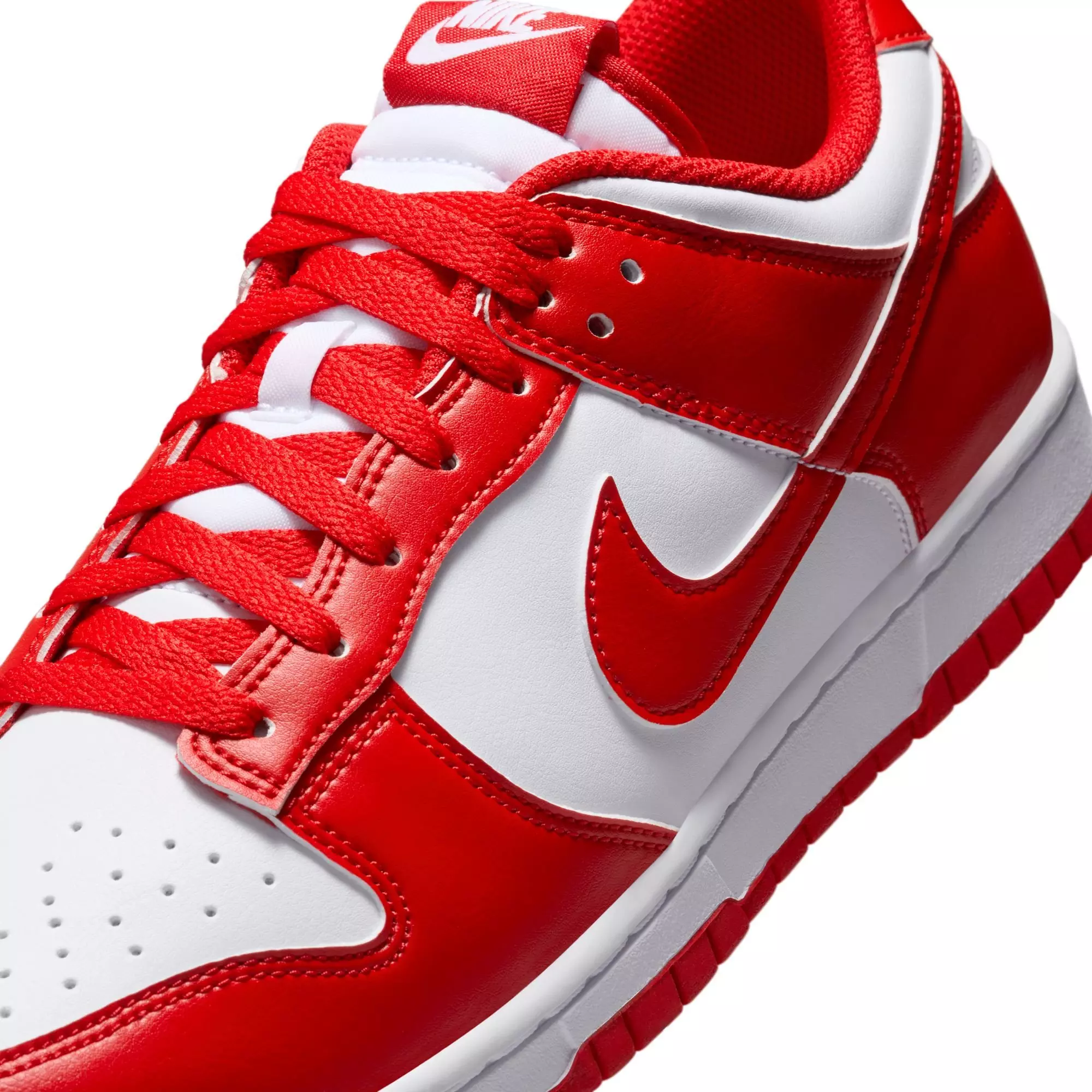 Nike Dunk Low "St. John's" Men's Shoe - WHITE/UNIVERSITY RED