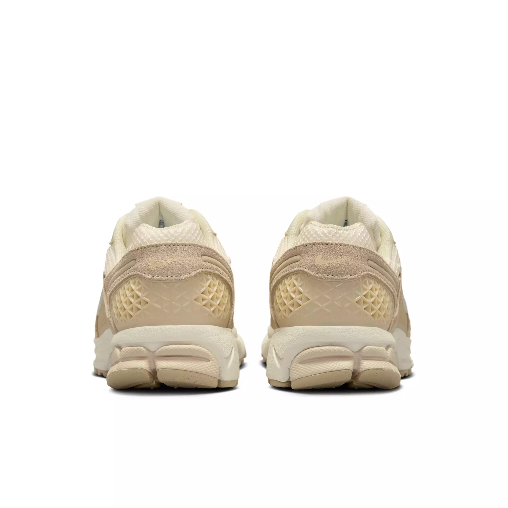 Nike Zoom Vomero 5 "Beach/Sail/Lt Khaki/Pale Ivory" Women's Shoe - SAIL