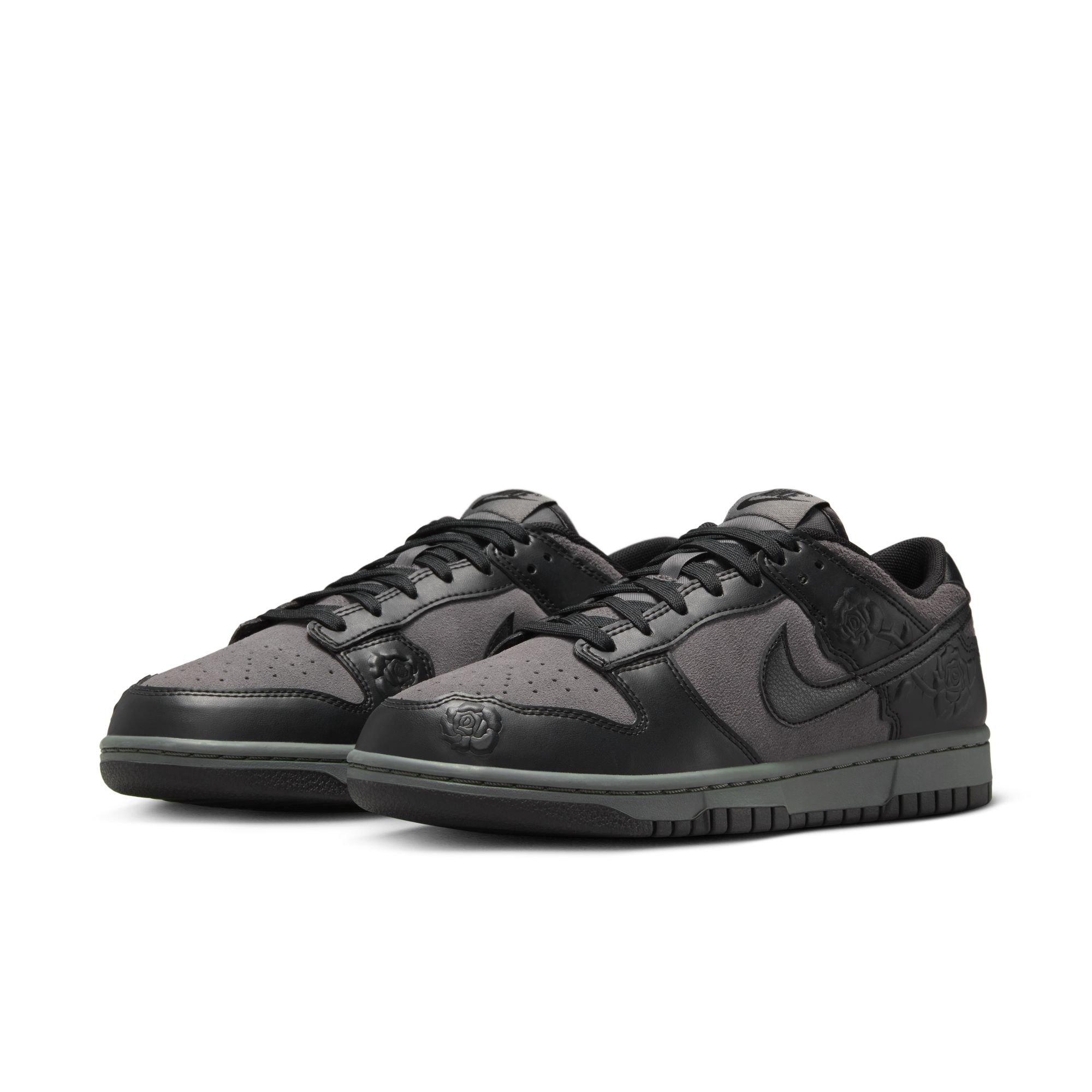 Nike Dunk Low "Black Roses" Women's Shoe - BLACK/GREY Thumbnail View 5