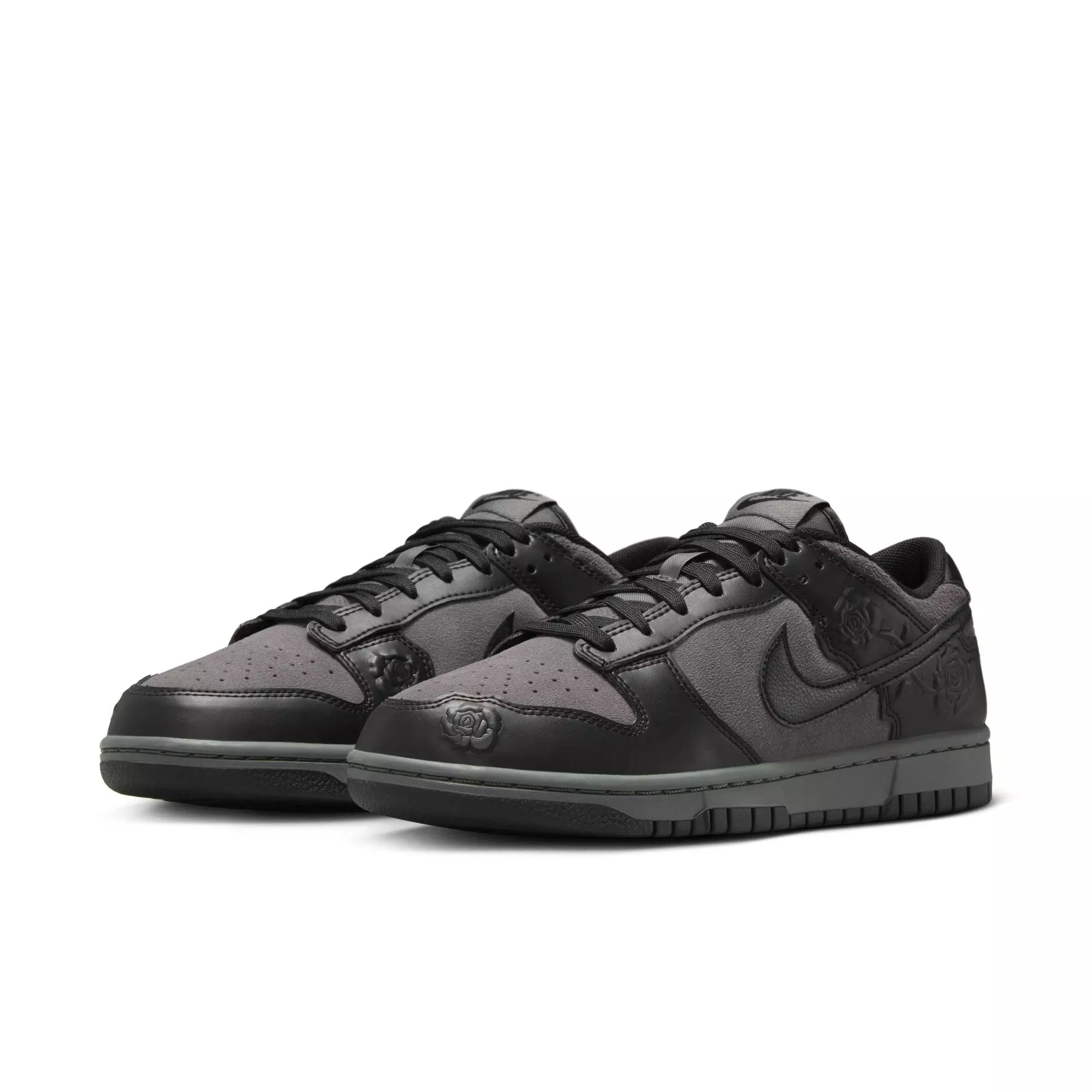 Nike Dunk Low "Black Roses" Women's Shoe - BLACK/GREY