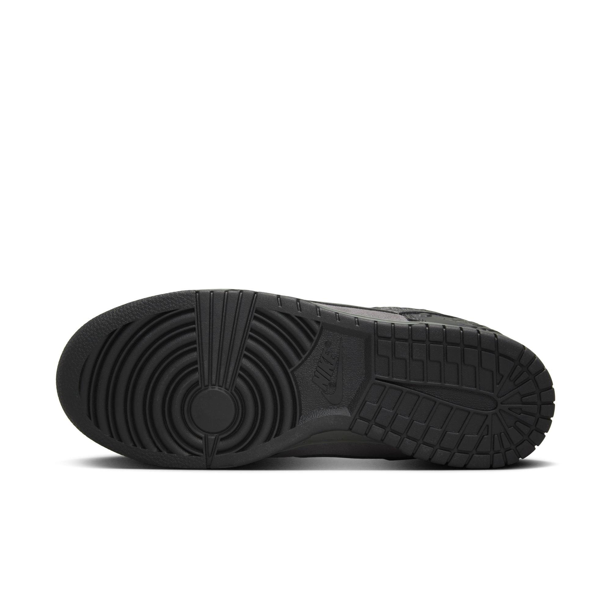 Nike Dunk Low "Black Roses" Women's Shoe - BLACK/GREY Thumbnail View 9