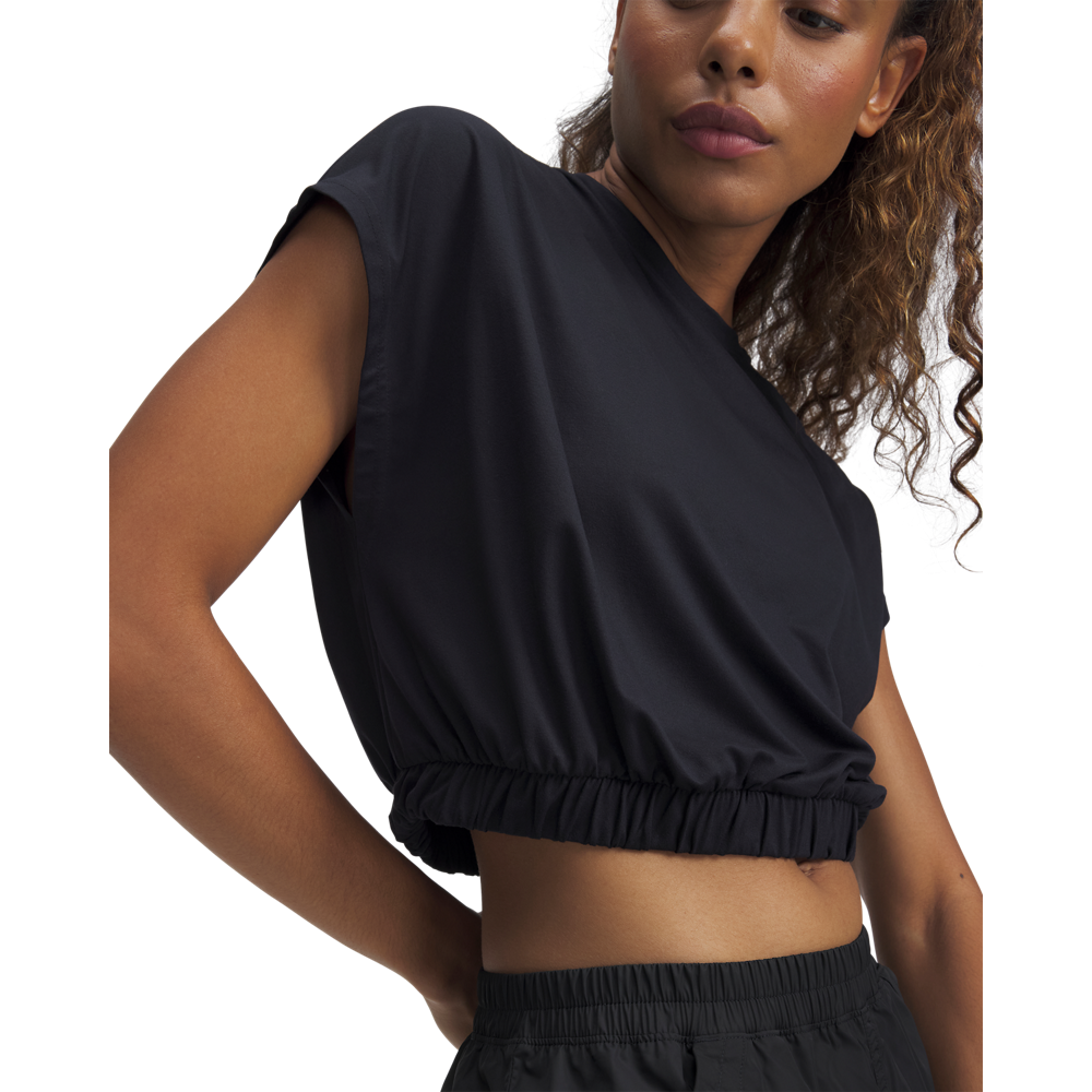 Under Armour Women's Motion Bubble Hem Tee - BLACK Thumbnail View 3