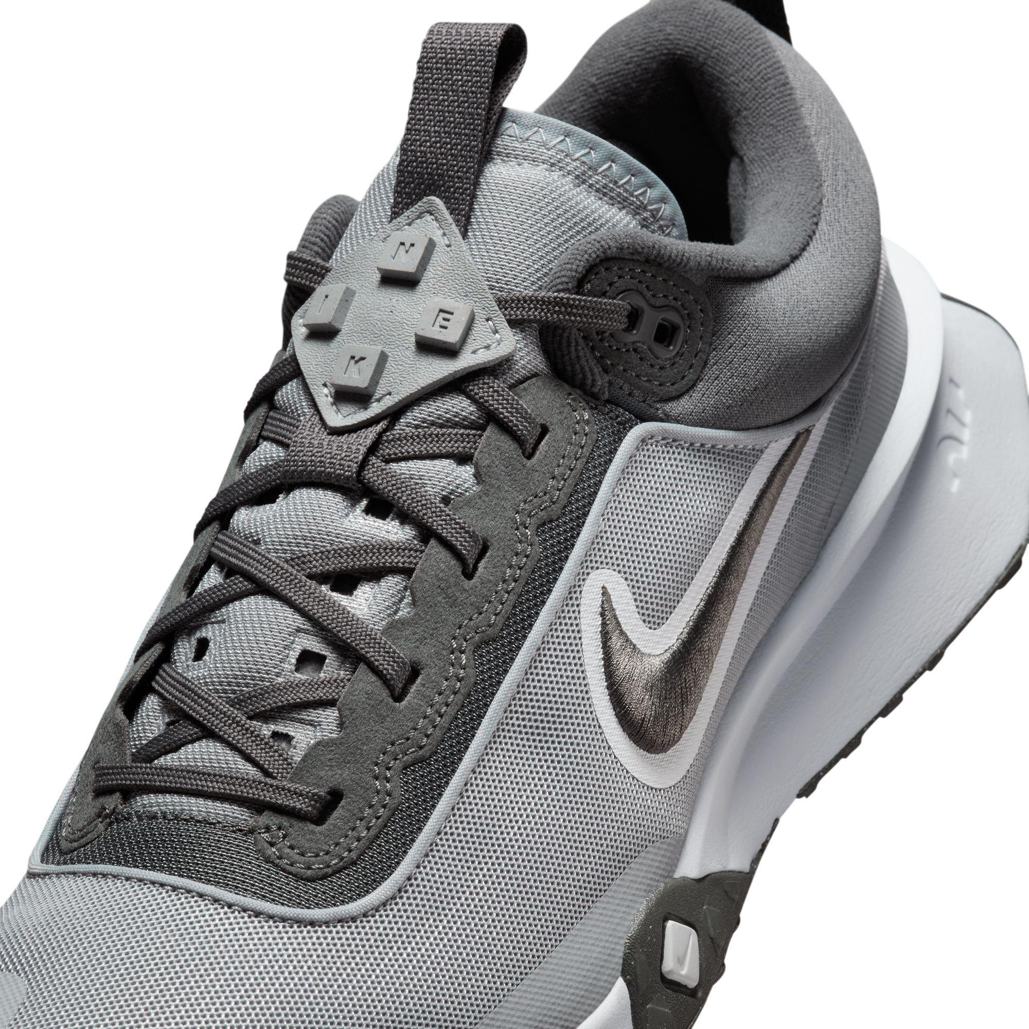Nike Air Diamond Varsity Turf "Wolf Grey/Iron Grey/White" Men's Baseball Cleat - GREY/WHITE Thumbnail View 10