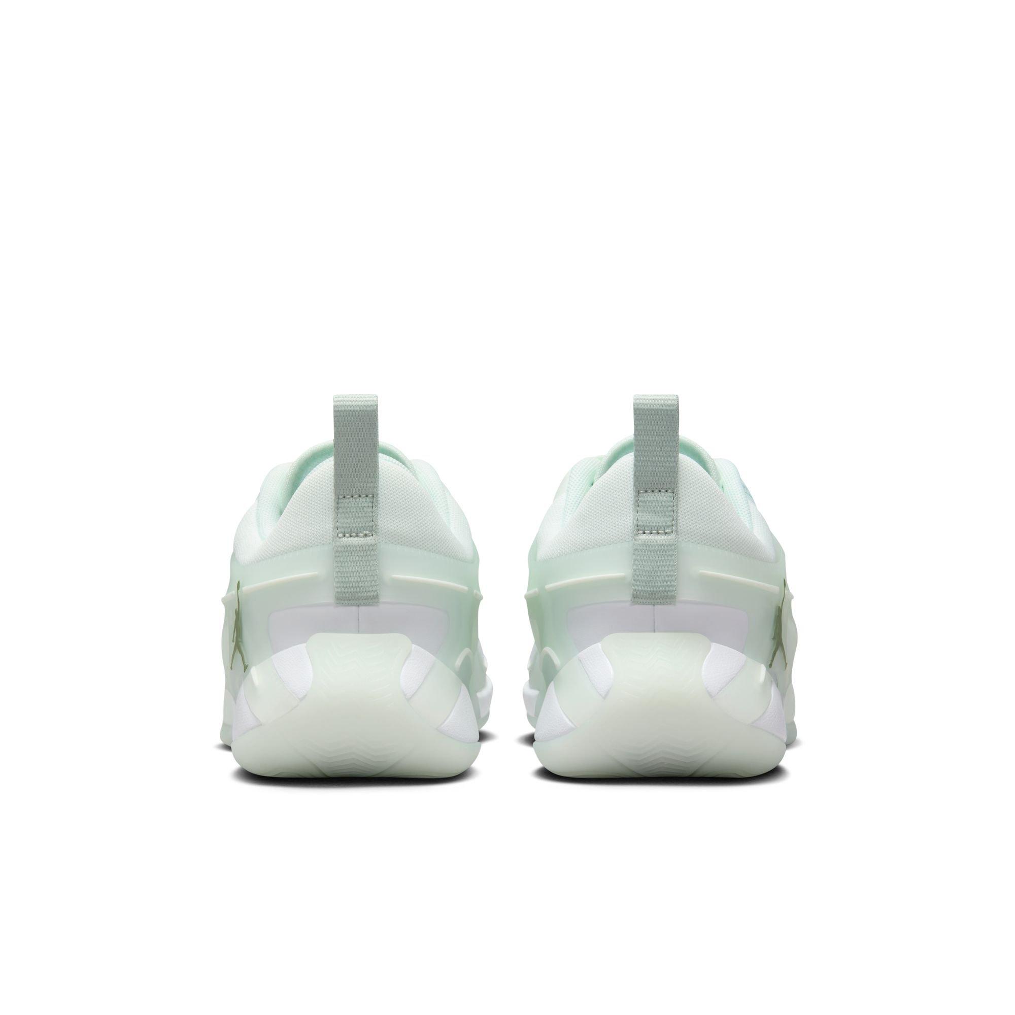 Jordan Heir "Abundance" Women's Shoe - WHITE/OIL GREEN/SEAFOAM Thumbnail View 9