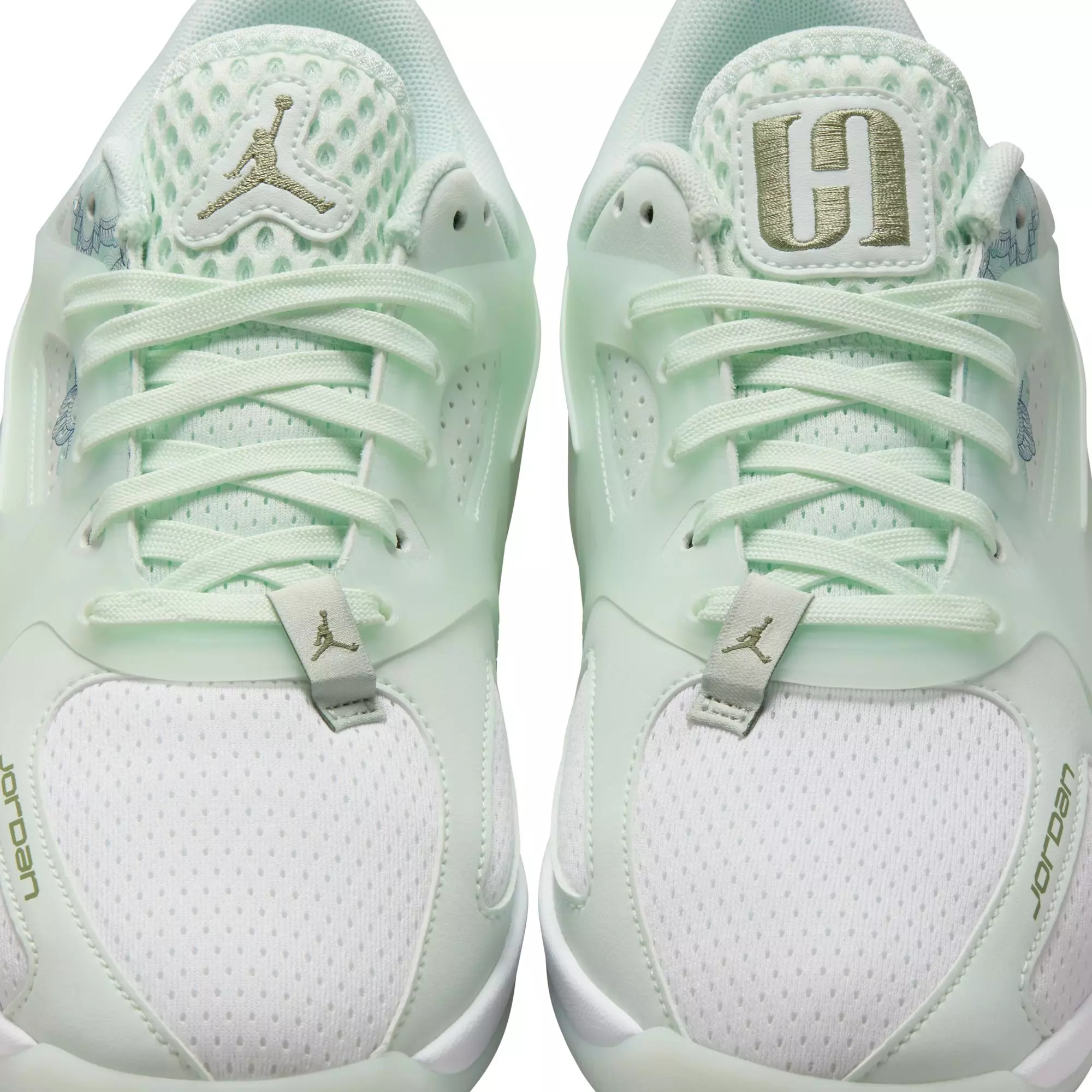 Jordan Heir "Abundance" Women's Shoe - WHITE/OIL GREEN/SEAFOAM