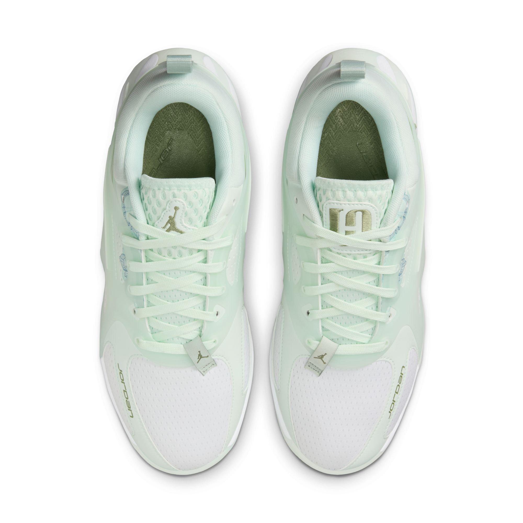 Jordan Heir "Abundance" Women's Shoe - WHITE/OIL GREEN/SEAFOAM Thumbnail View 10