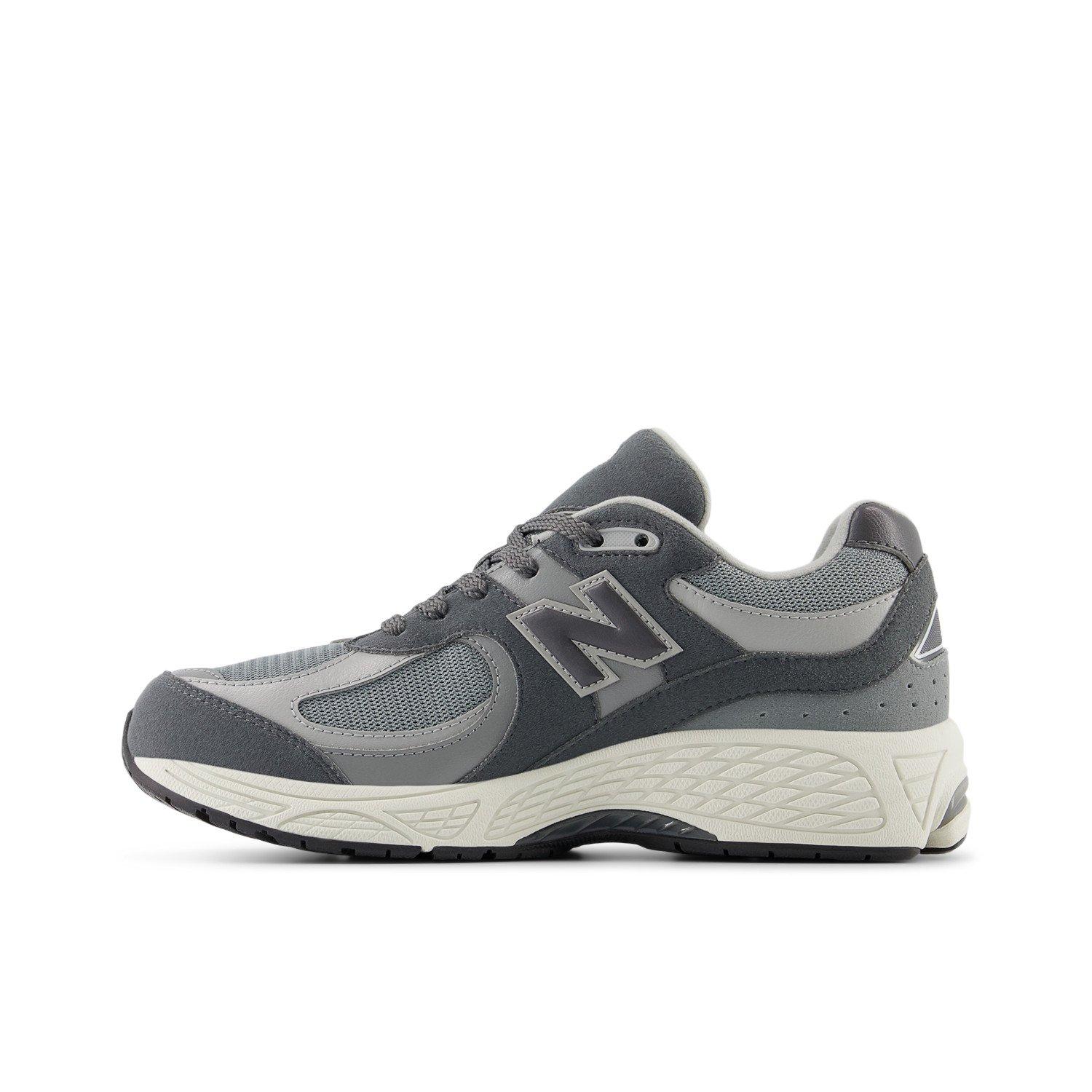 New Balance 2002 Grade School Boys' "Dk Grey" Shoe