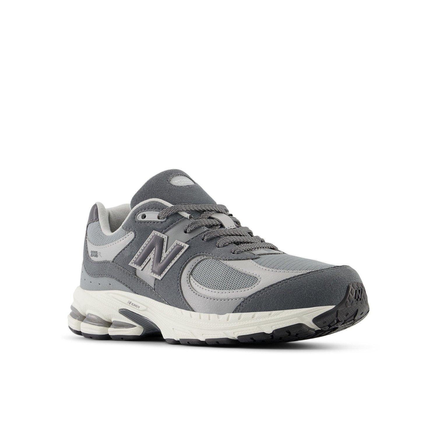 New Balance 2002 Grade School Boys' "Dk Grey" Shoe