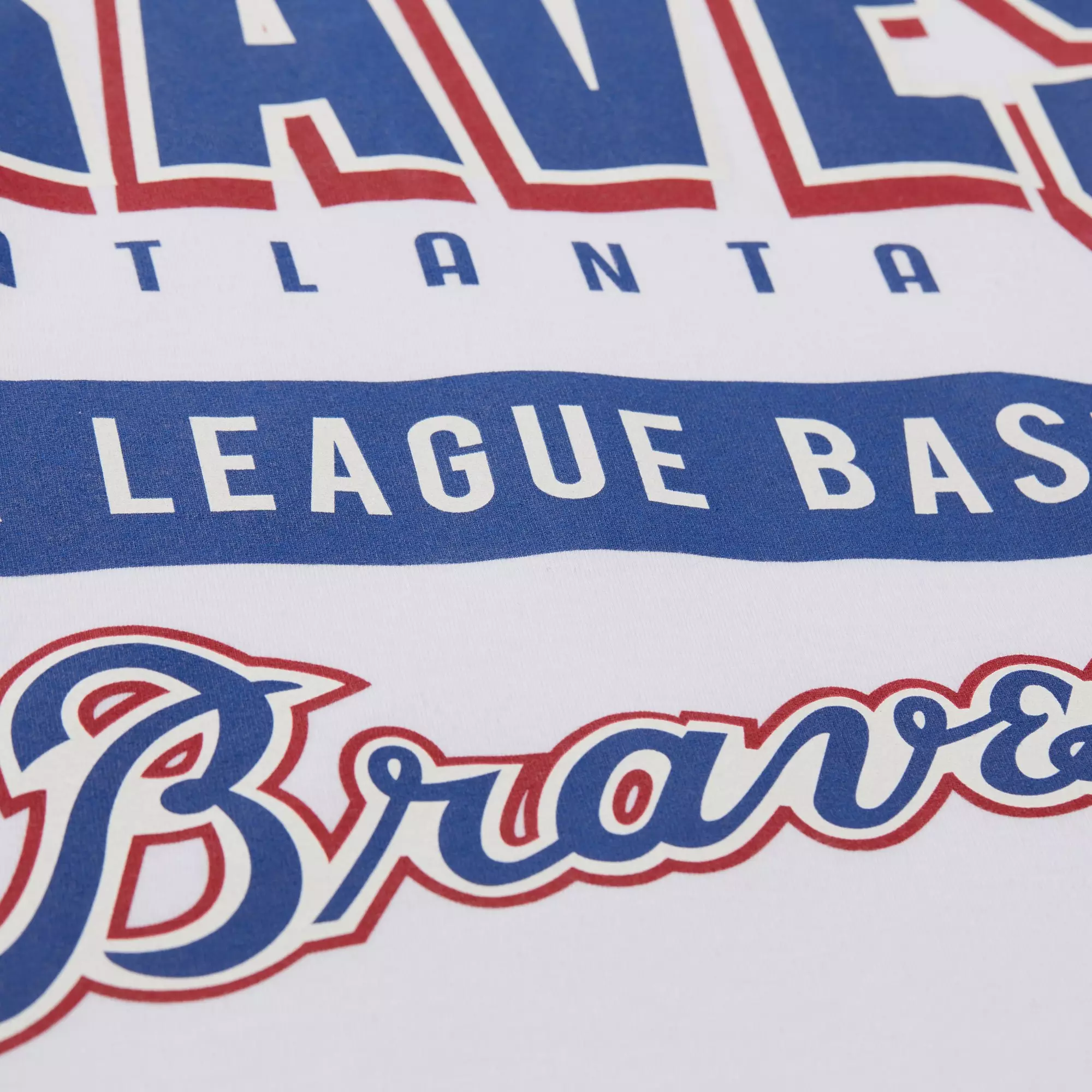 Mitchell & Ness Men's Atlanta Braves Vintage Logo Tee-White - WHITE