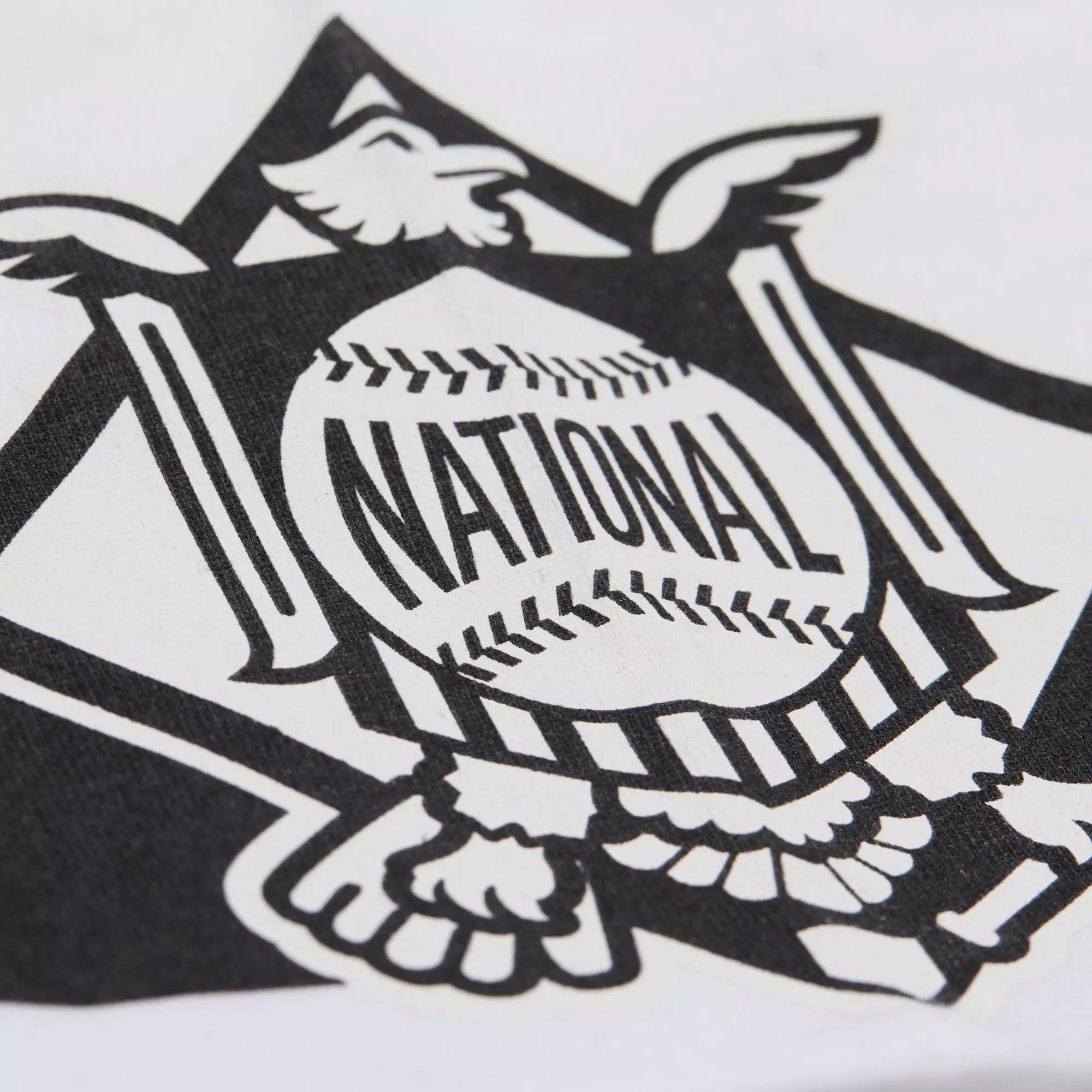 Mitchell & Ness Men's Arizona Diamondbacks Vintage Logo Tee-White - WHITE