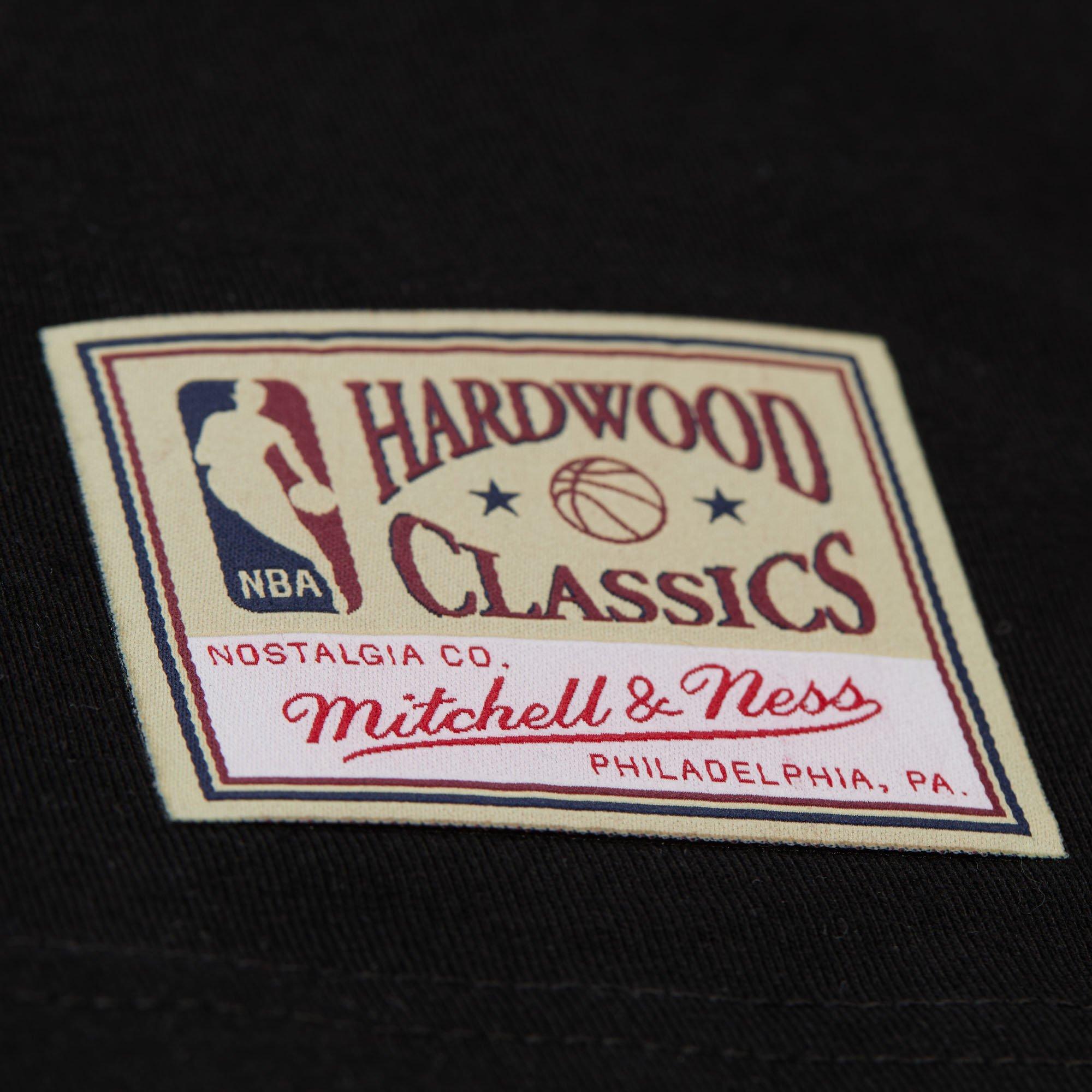 Michell & Ness Men's Toronto Raptors Vince Carter Chalked Up Tee-Black - BLACK Thumbnail View 5