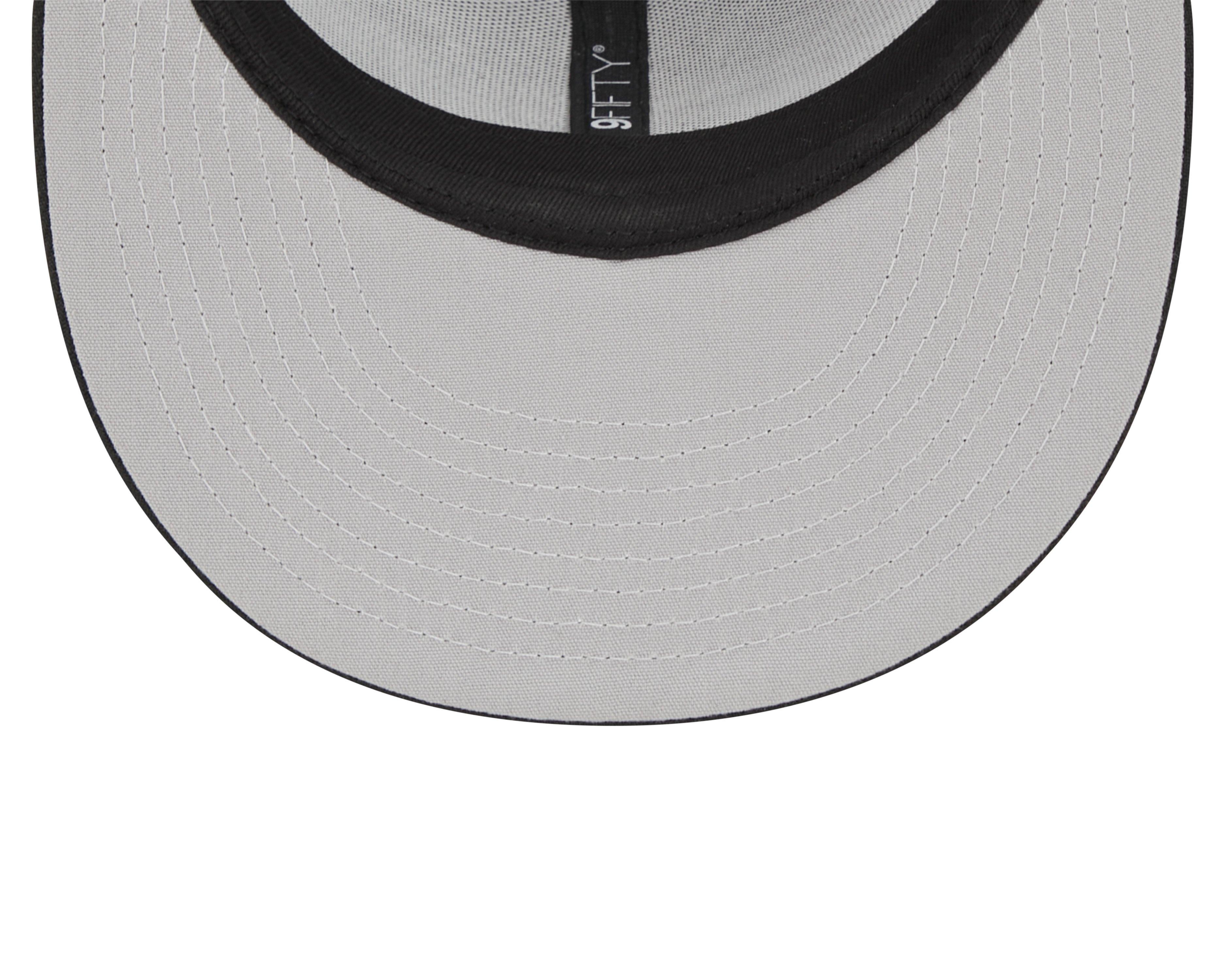 Men's New Era Chicago Bulls 9FIFTY Trucker Snapback-Black