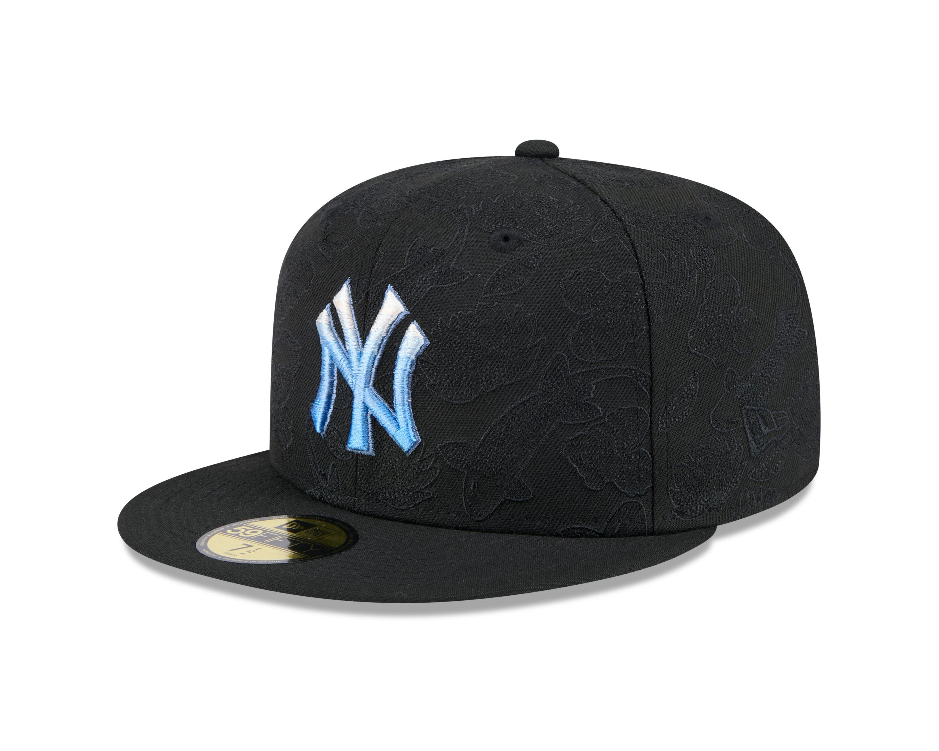 New Era New York Yankees 59FIFTY Koi Fitted Hat-Black/Pink