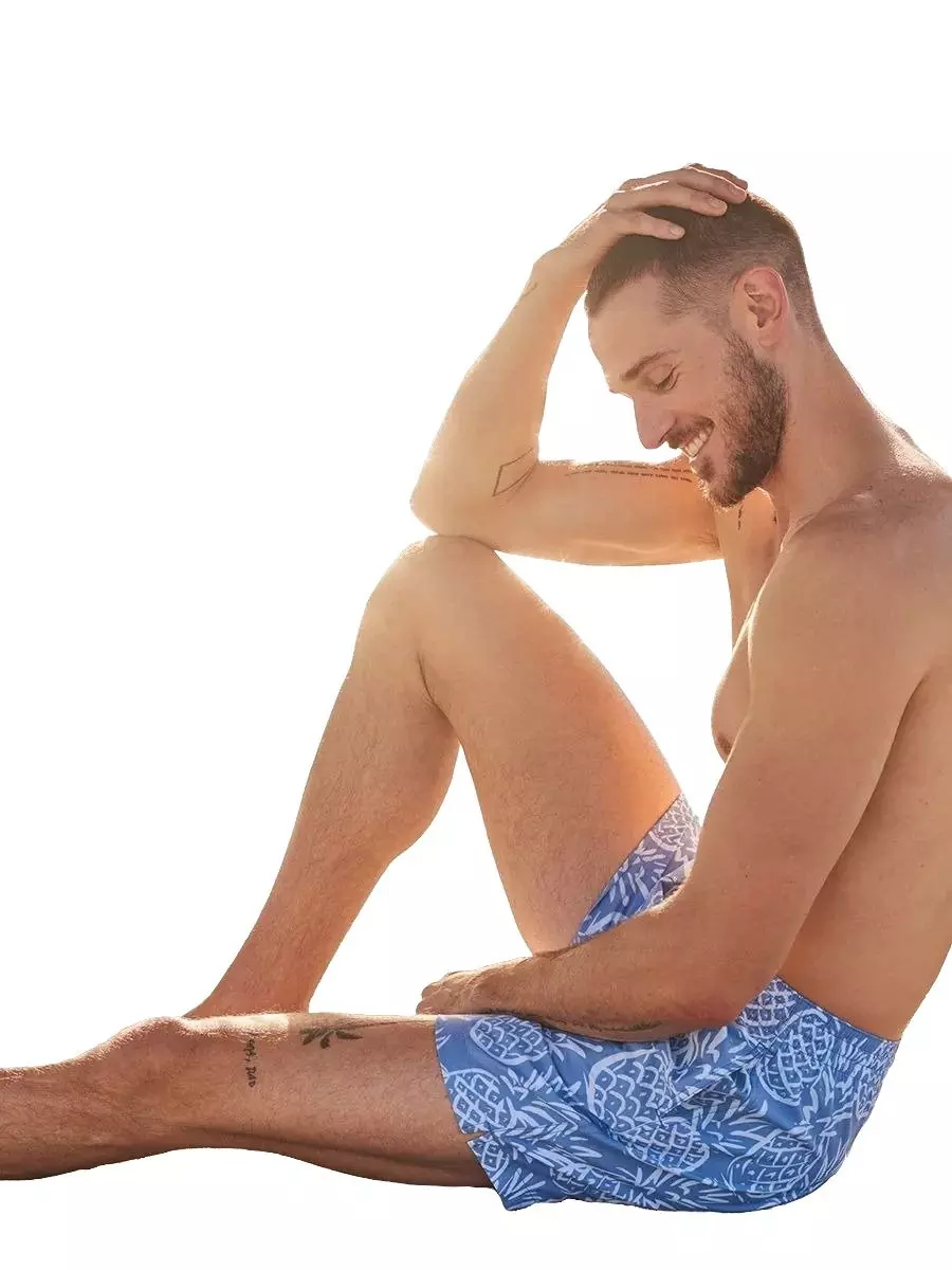 Chubbies Men's The Thigh Napples 5.5 Inch Shorts - BLUE