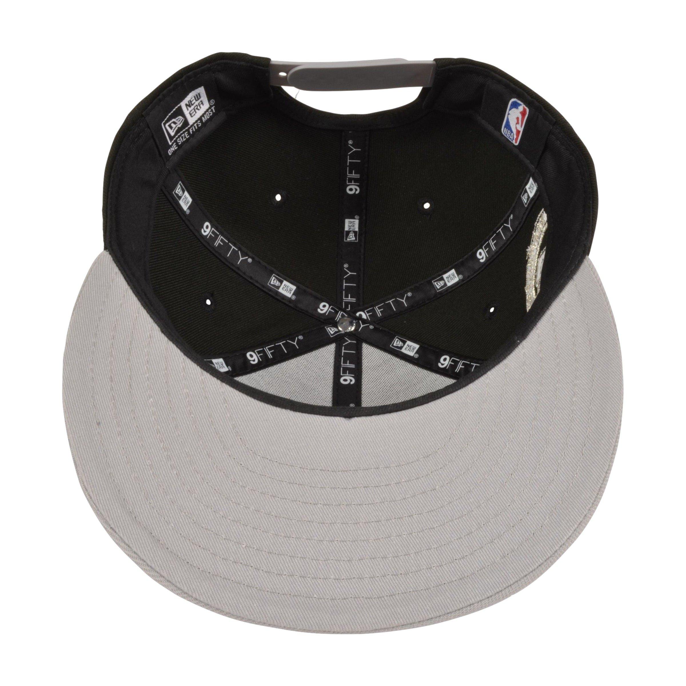 Men's New Era Chicago Bulls 9FIFTY Upside Down Logo Snapback Hat-Black/Grey