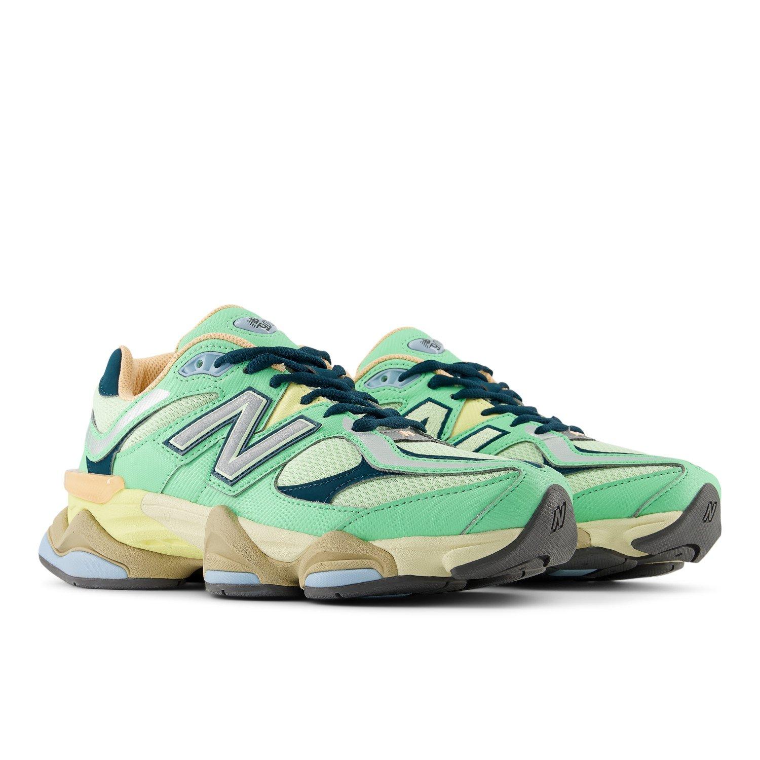 Women's New Balance 9060 Shoes