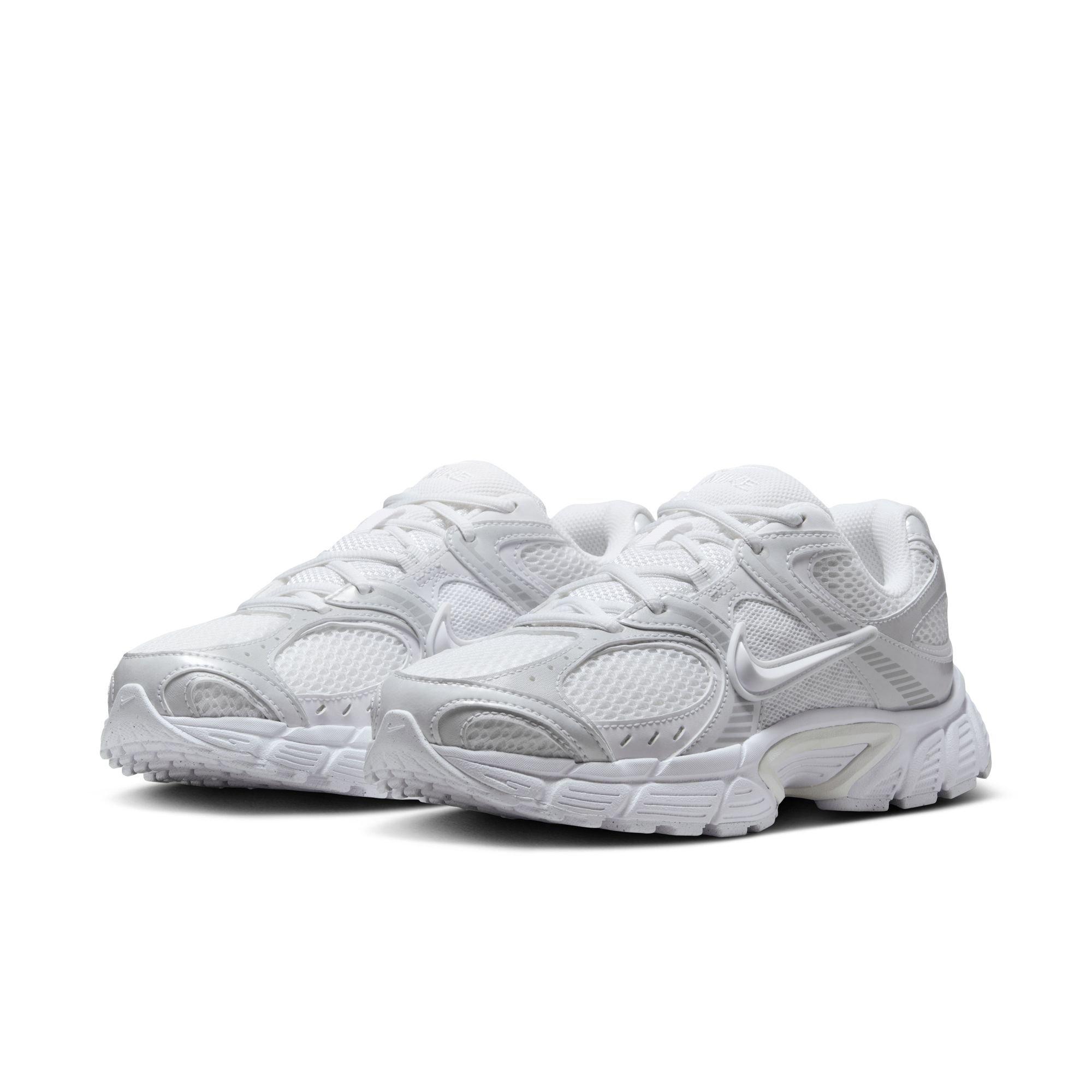 Nike V5 RNR Women's "White/Black/Metallic Silver" Shoe